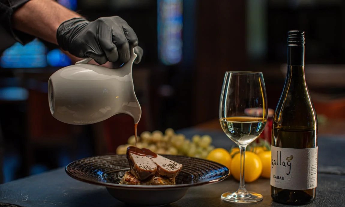 Luxusní pobyt na zámku: neomezený wellness, snídaně i polopenze, kousek od Miškovce, 2 děti zdarma