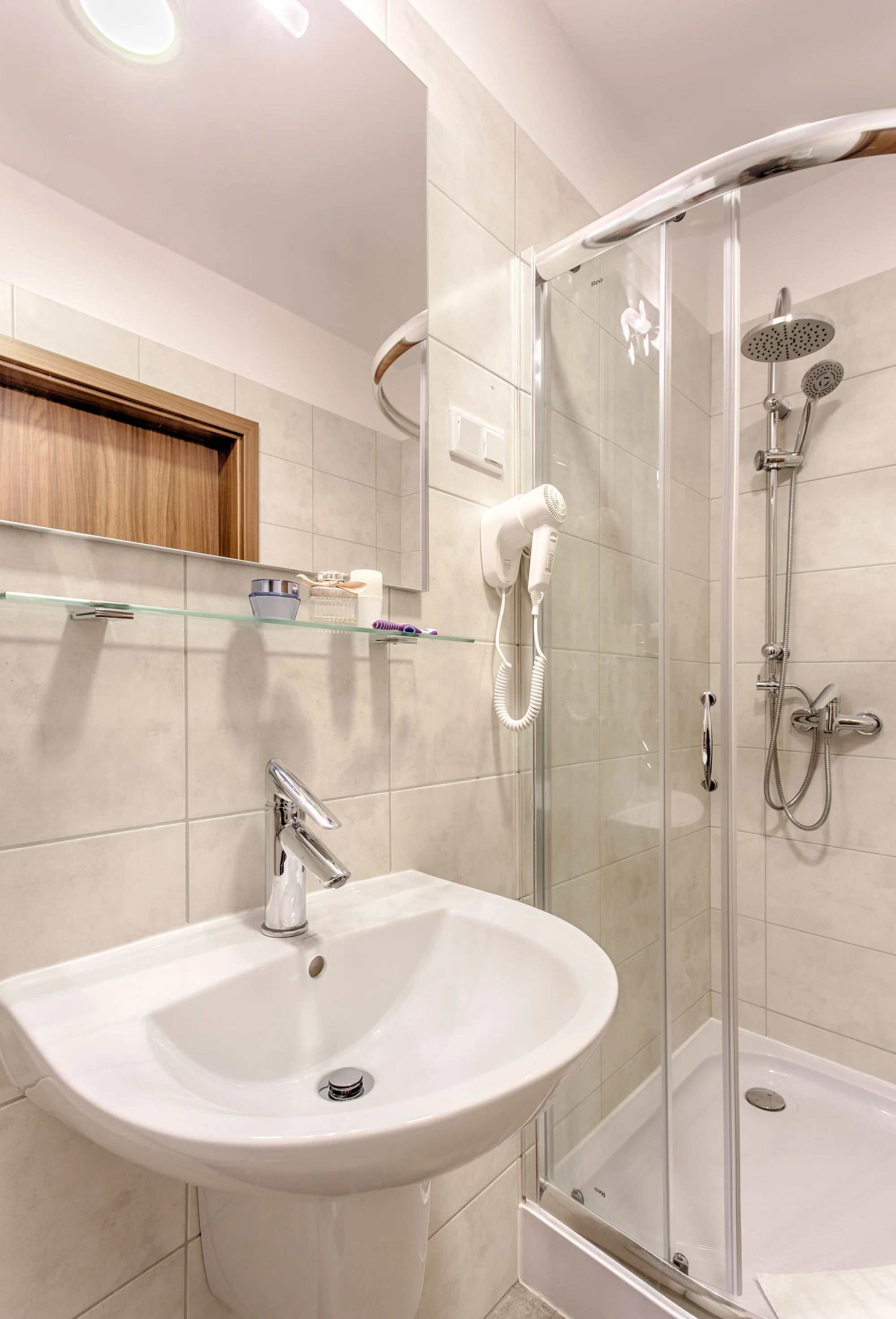 Moderní hotel v Krakově se snídaní a klidnou zahradou, 1 km od Hlavního náměstí