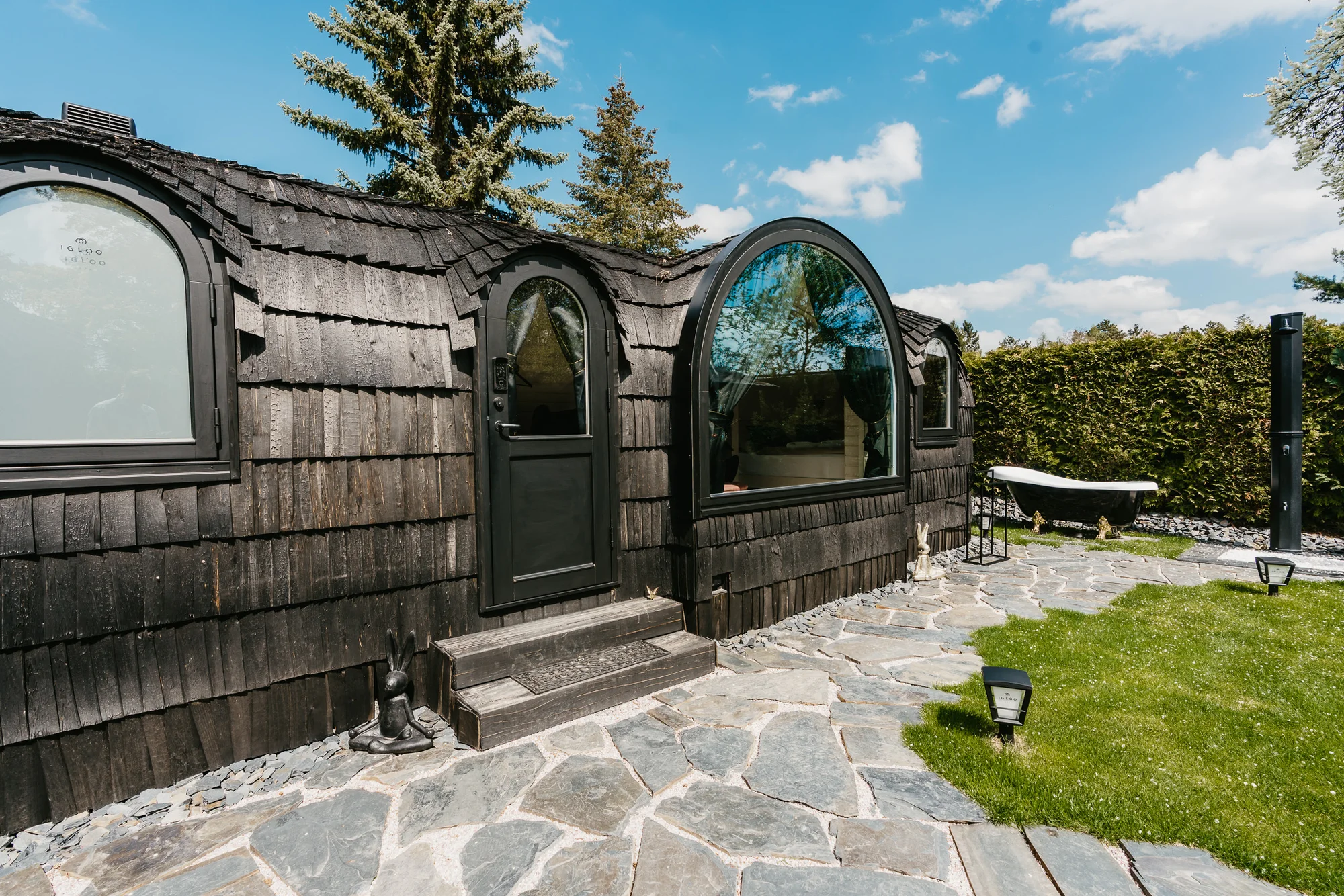 Designové iglú u Plumlovské přehrady: privátní vířivka, sauna a masážní křeslo