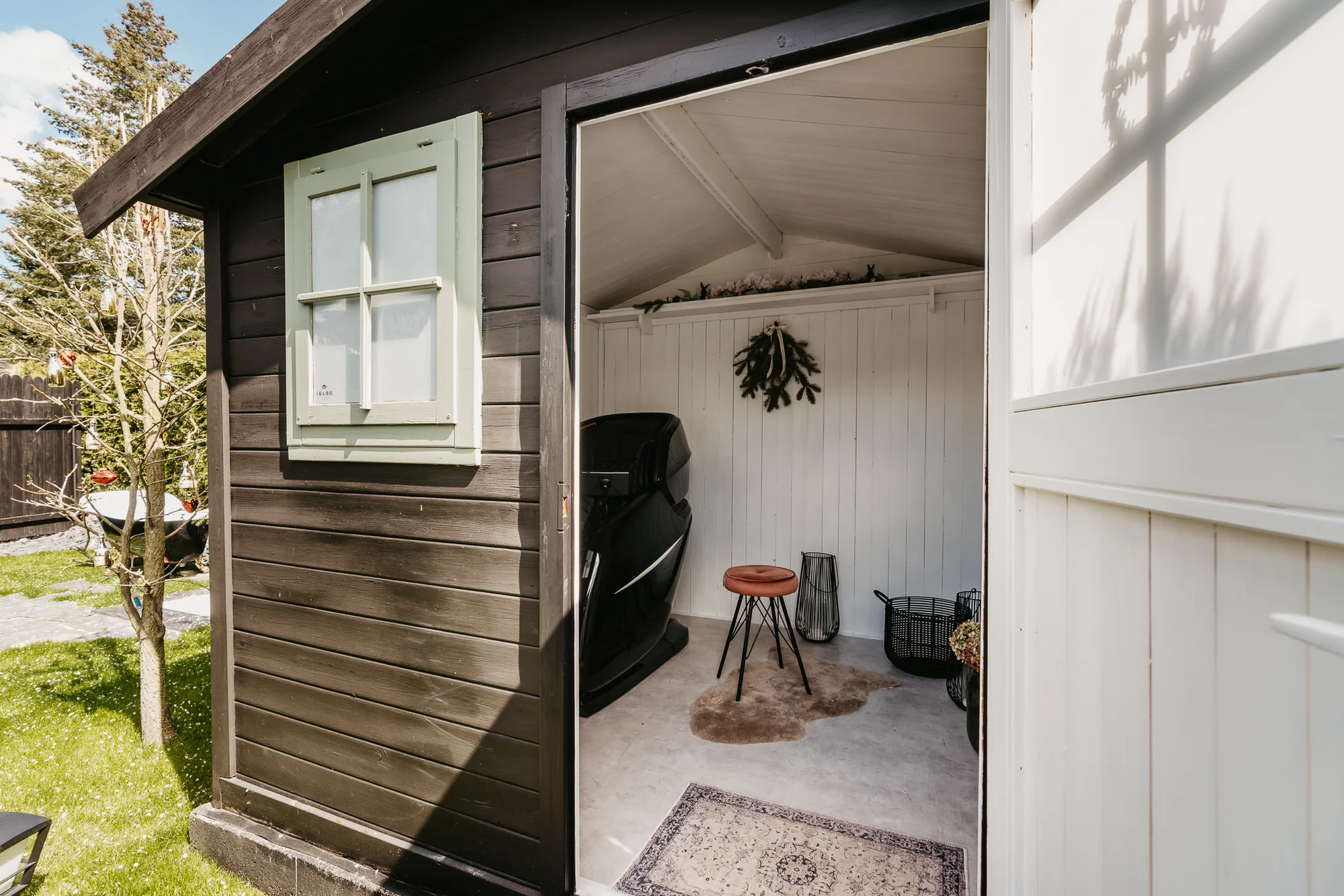 Designové iglú u Plumlovské přehrady: privátní vířivka, sauna a masážní křeslo