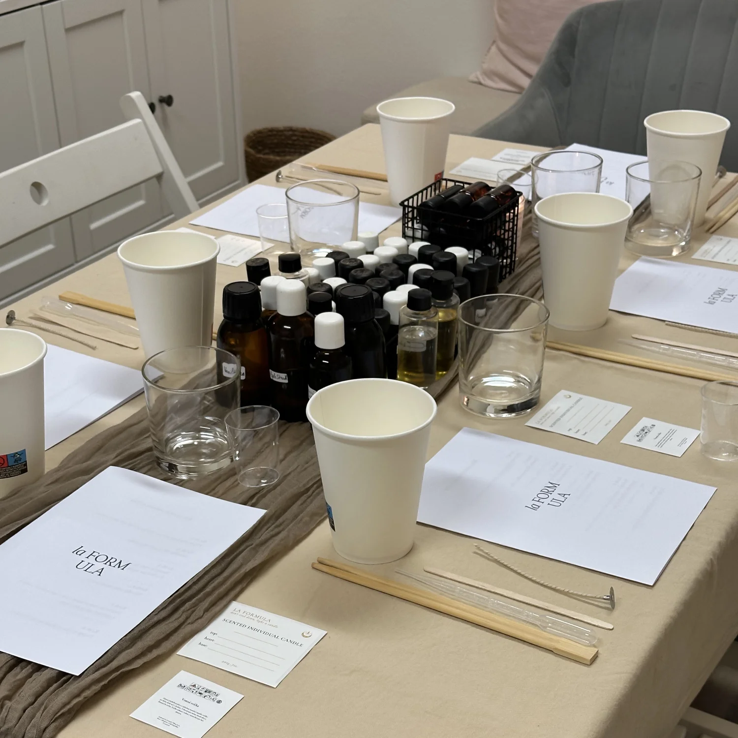 Vyrobte si vlastní vonnou svíčku: kreativní workshop pro 1 i 2 osoby