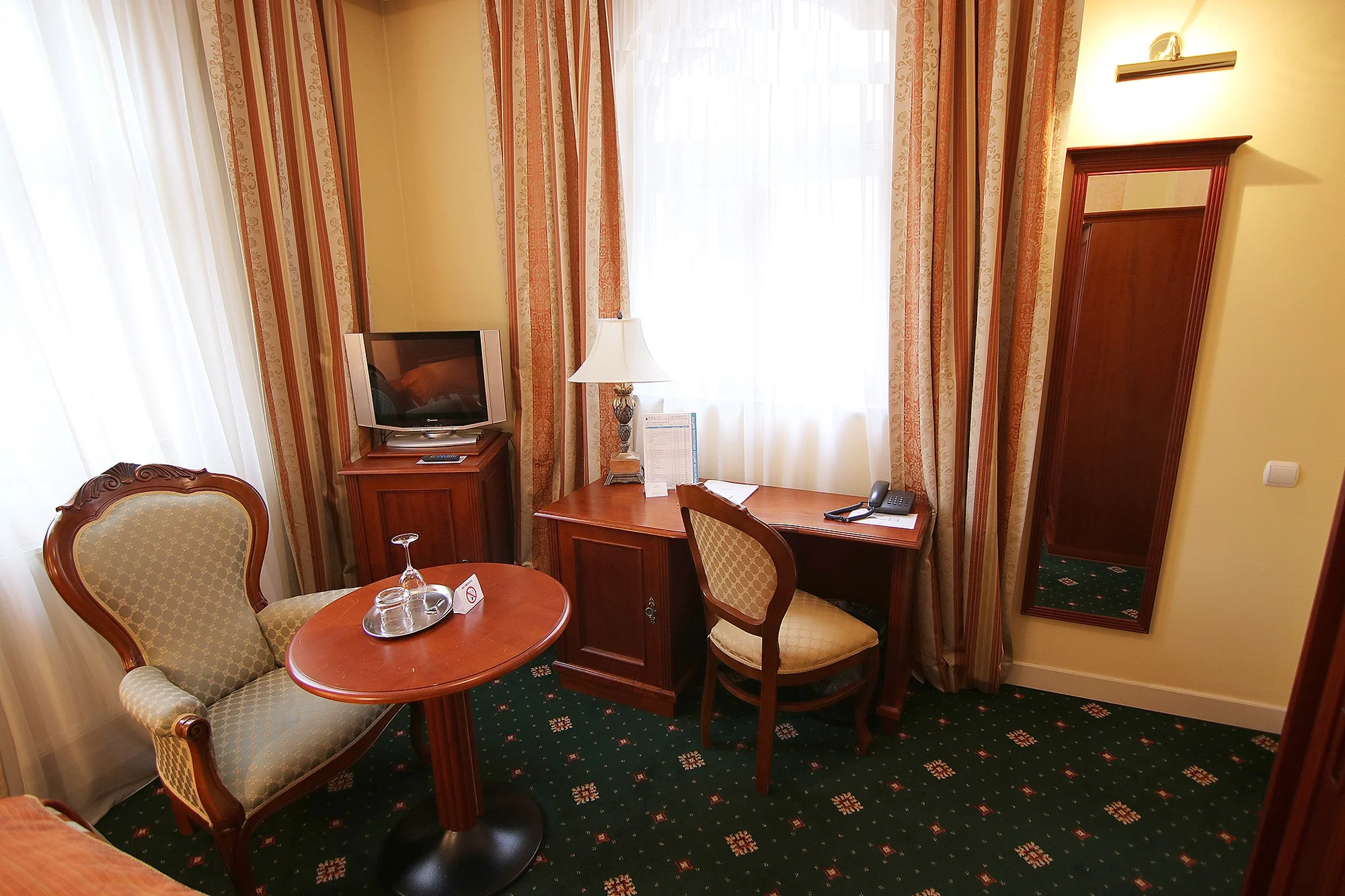 4* relaxace v Karlových Varech s polopenzí, wellness a procedurami