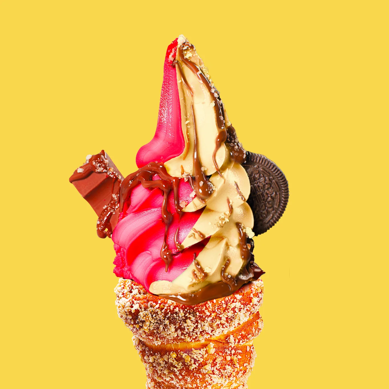 Velký trdelník: příchuť dle výběru, nutella, zmrzlina i ledová káva nebo cappuccino