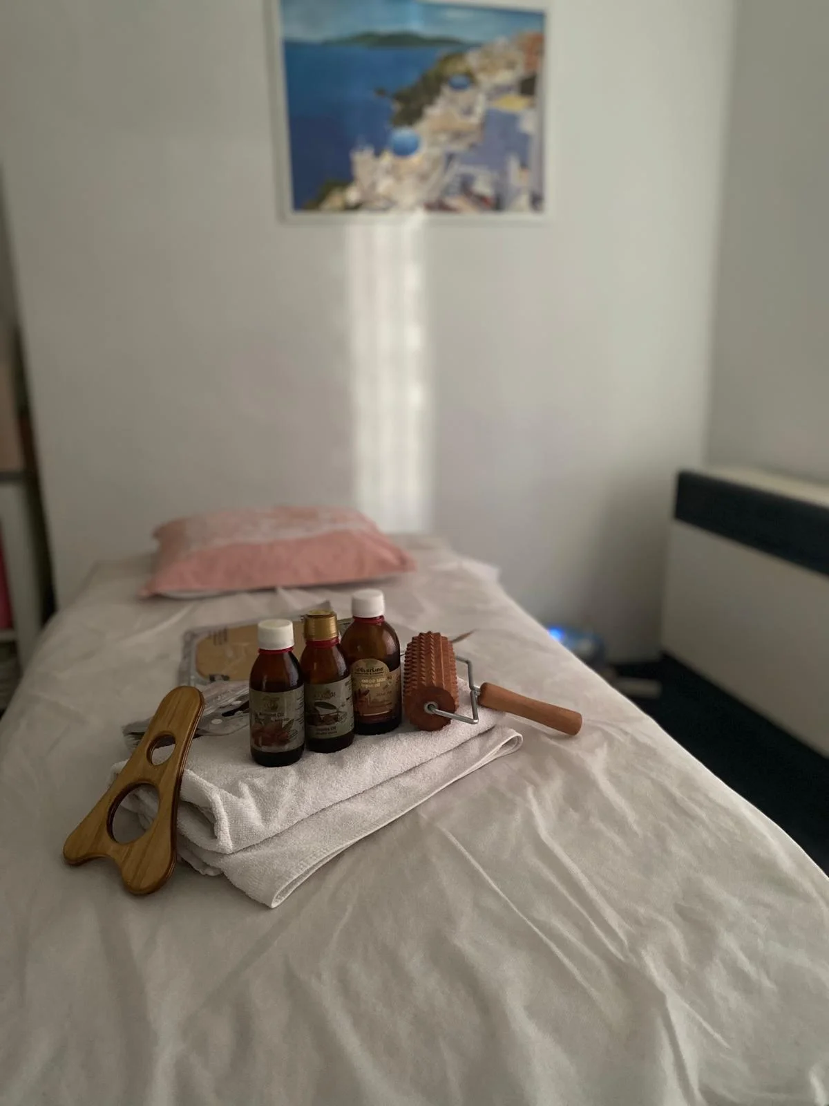 Maderoterapie těla či obličeje včetně zábalu nebo relaxační masáže hlavy