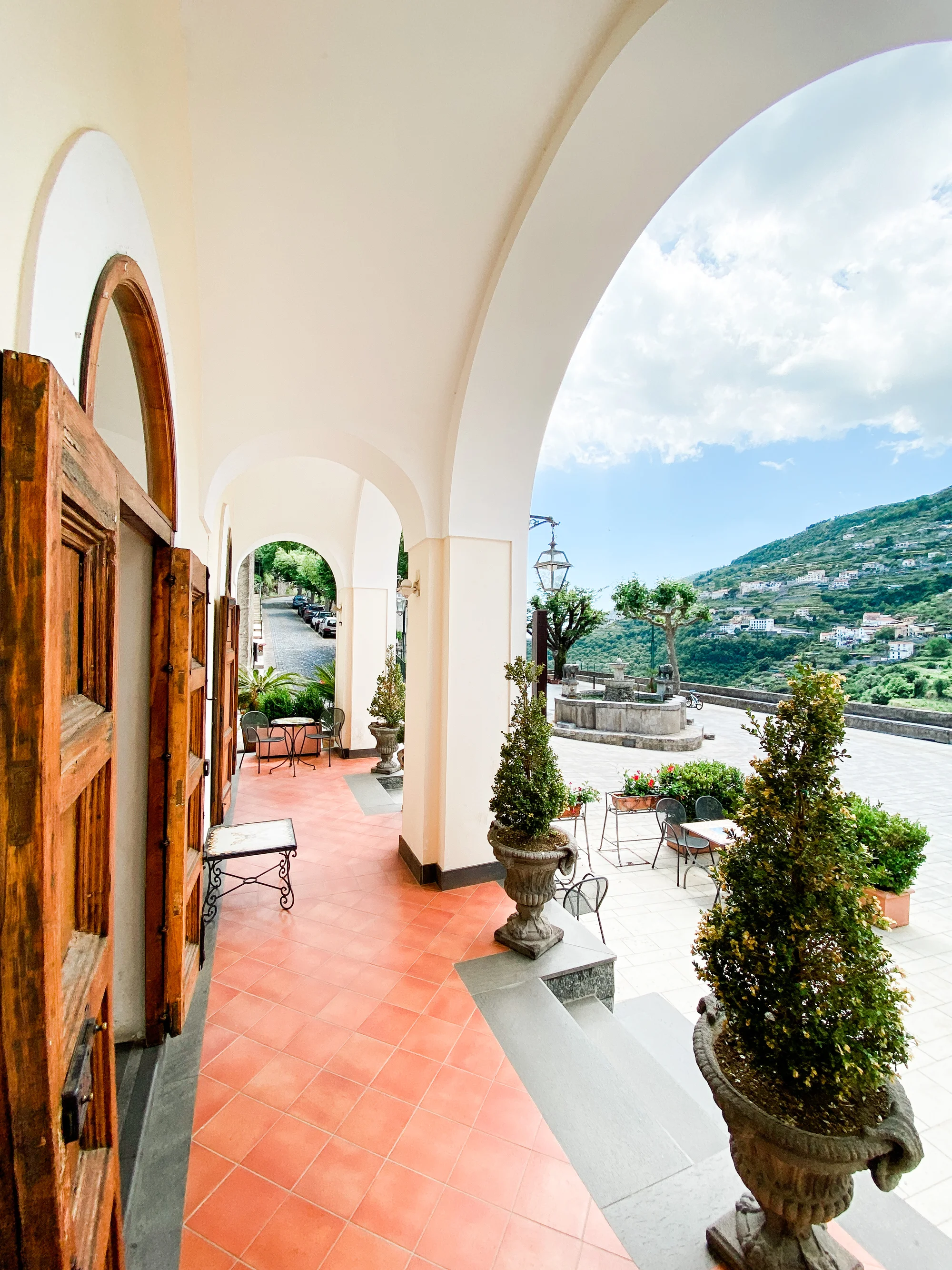 Pobyt na pobřeží Amalfi ve městečku Ravello: 4* hotel se snídaní a bazénem, 1,5 km od moře