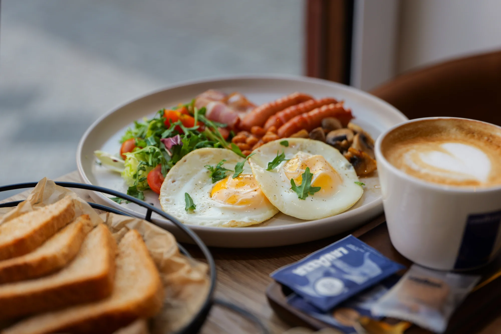 Bohatá snídaně dle výběru vč. nápoje i VIP brunch vč. prosecca