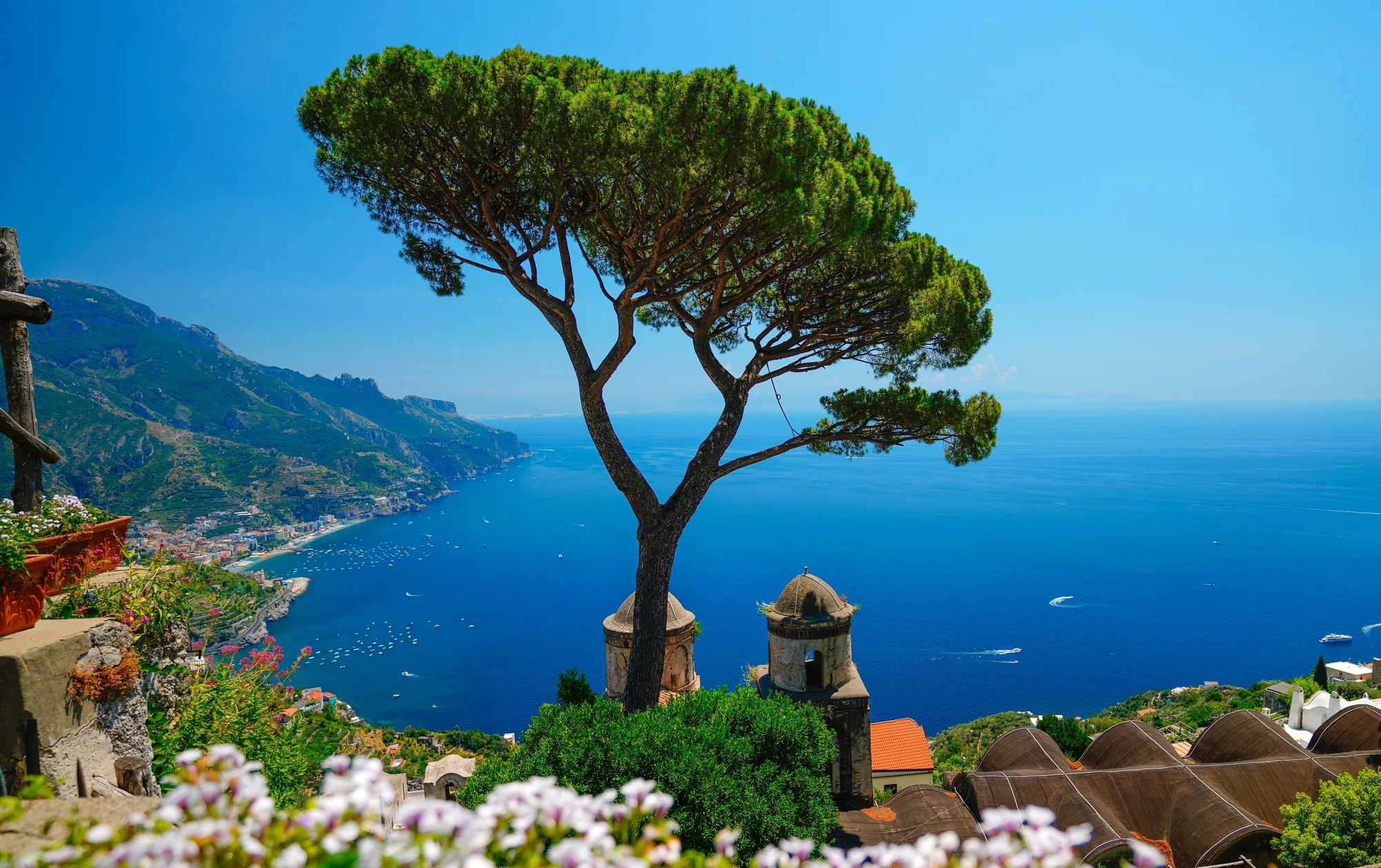 Pobyt na pobřeží Amalfi ve městečku Ravello: 4* hotel se snídaní a bazénem, 1,5 km od moře