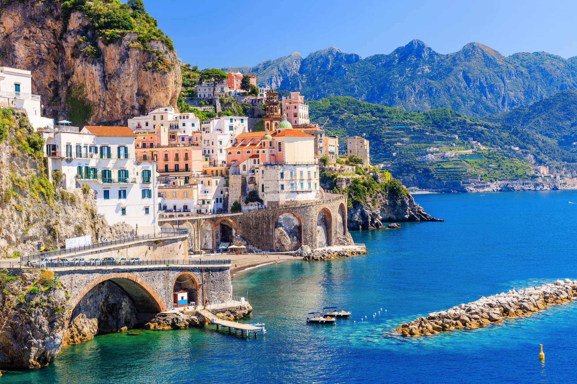 Pobyt na pobřeží Amalfi ve městečku Ravello: 4* hotel se snídaní a bazénem, 1,5 km od moře