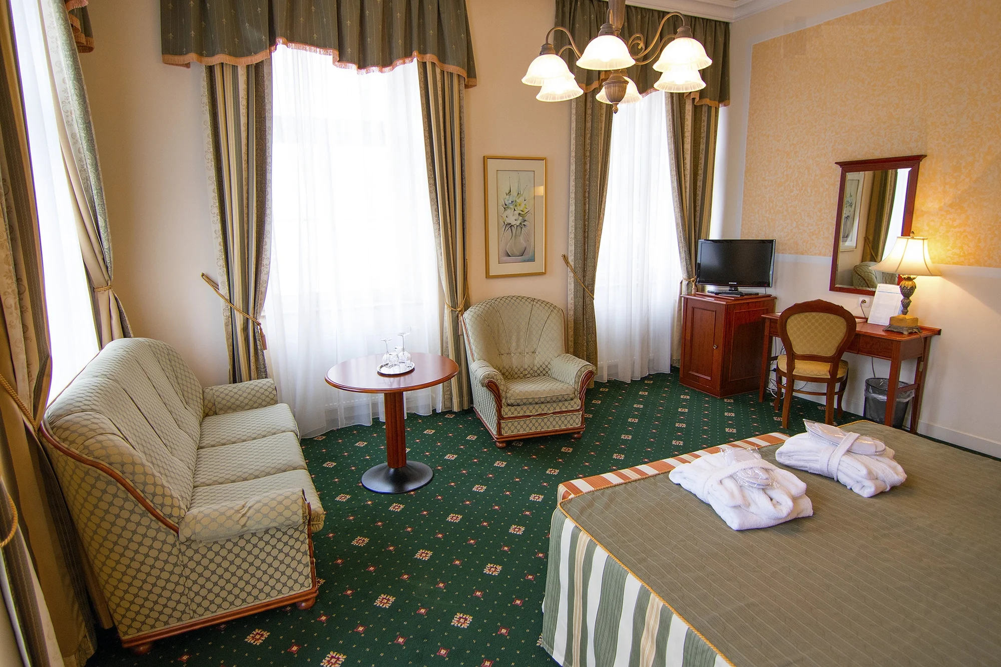 4* relaxace v Karlových Varech s polopenzí, wellness a procedurami
