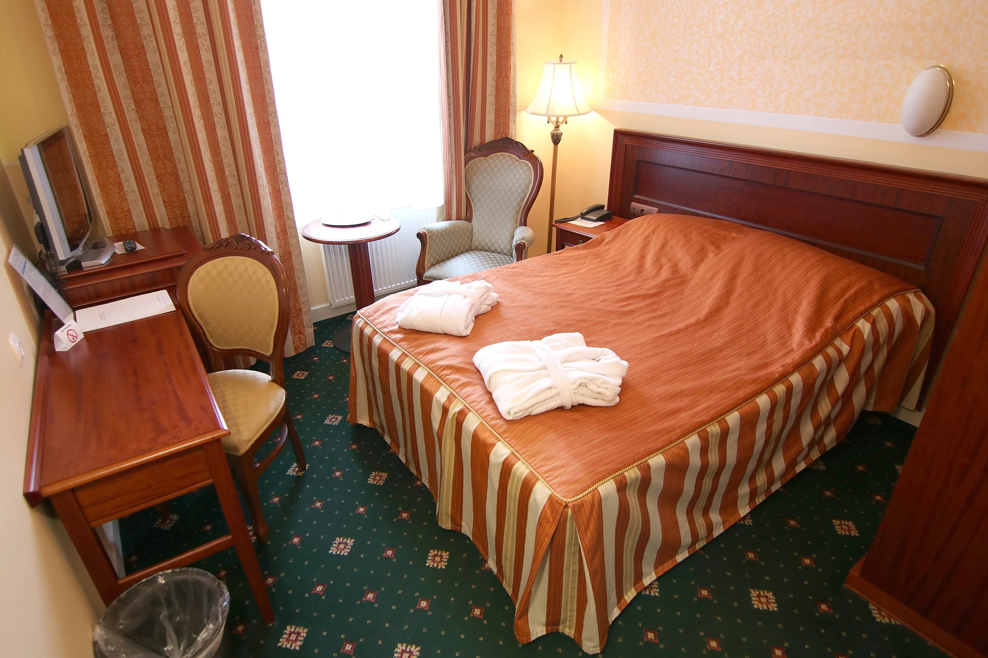 4* relaxace v Karlových Varech s polopenzí, wellness a procedurami