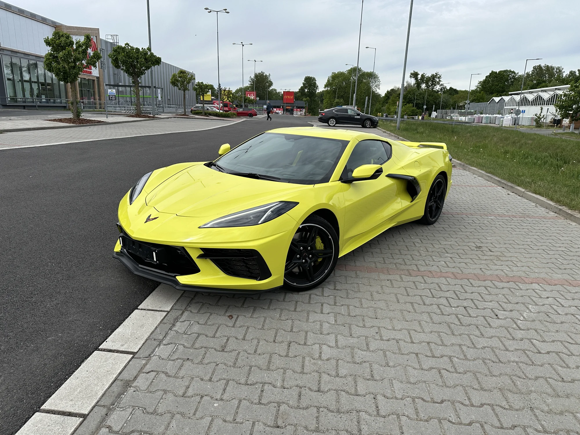 Žluté žihadlo Chevrolet Corvette C8: spolujízda i řízení v délce 15–60 min.