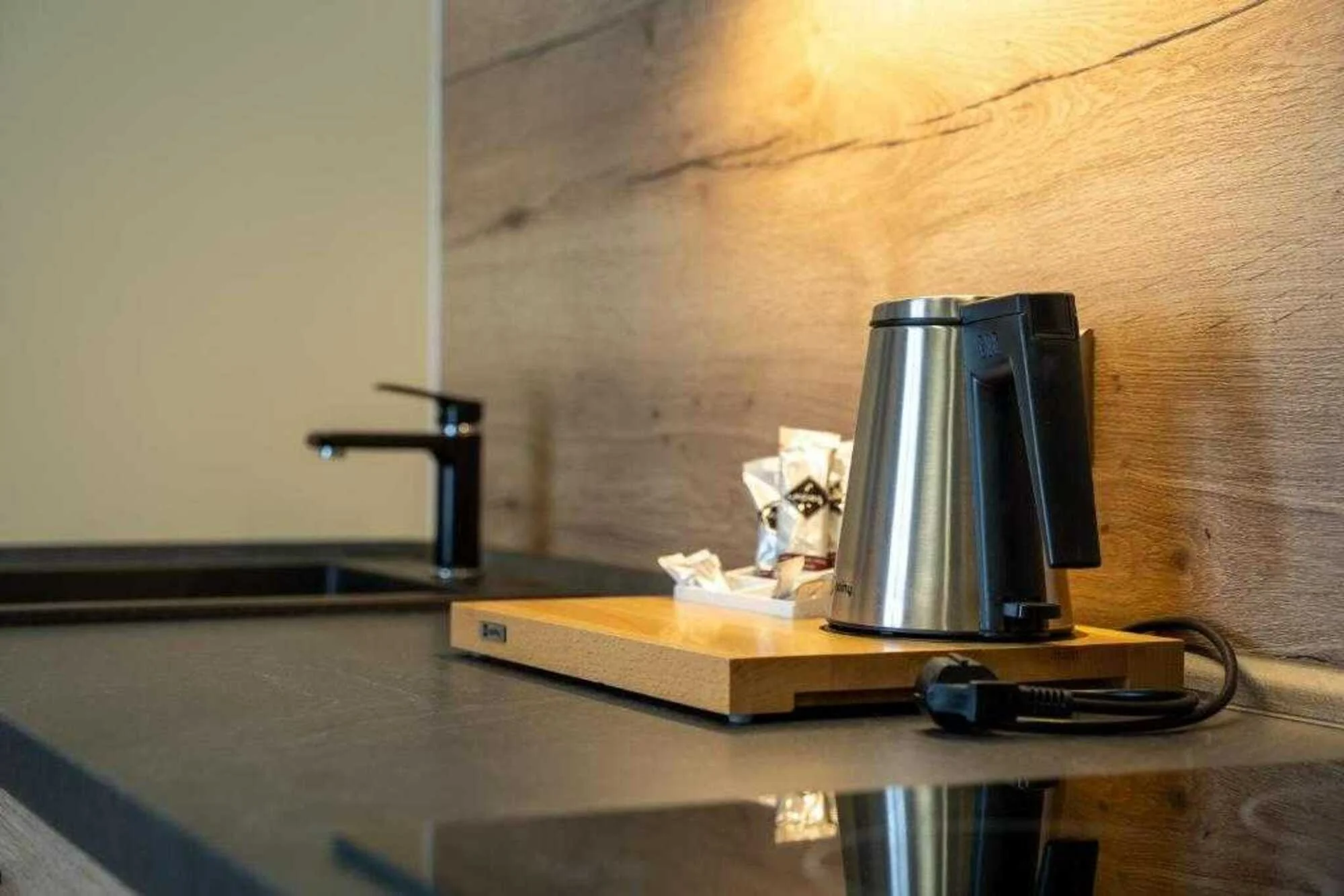 Pobyt v Peci pod Sněžkou: designový 4* hotel se snídaní a lahví vína