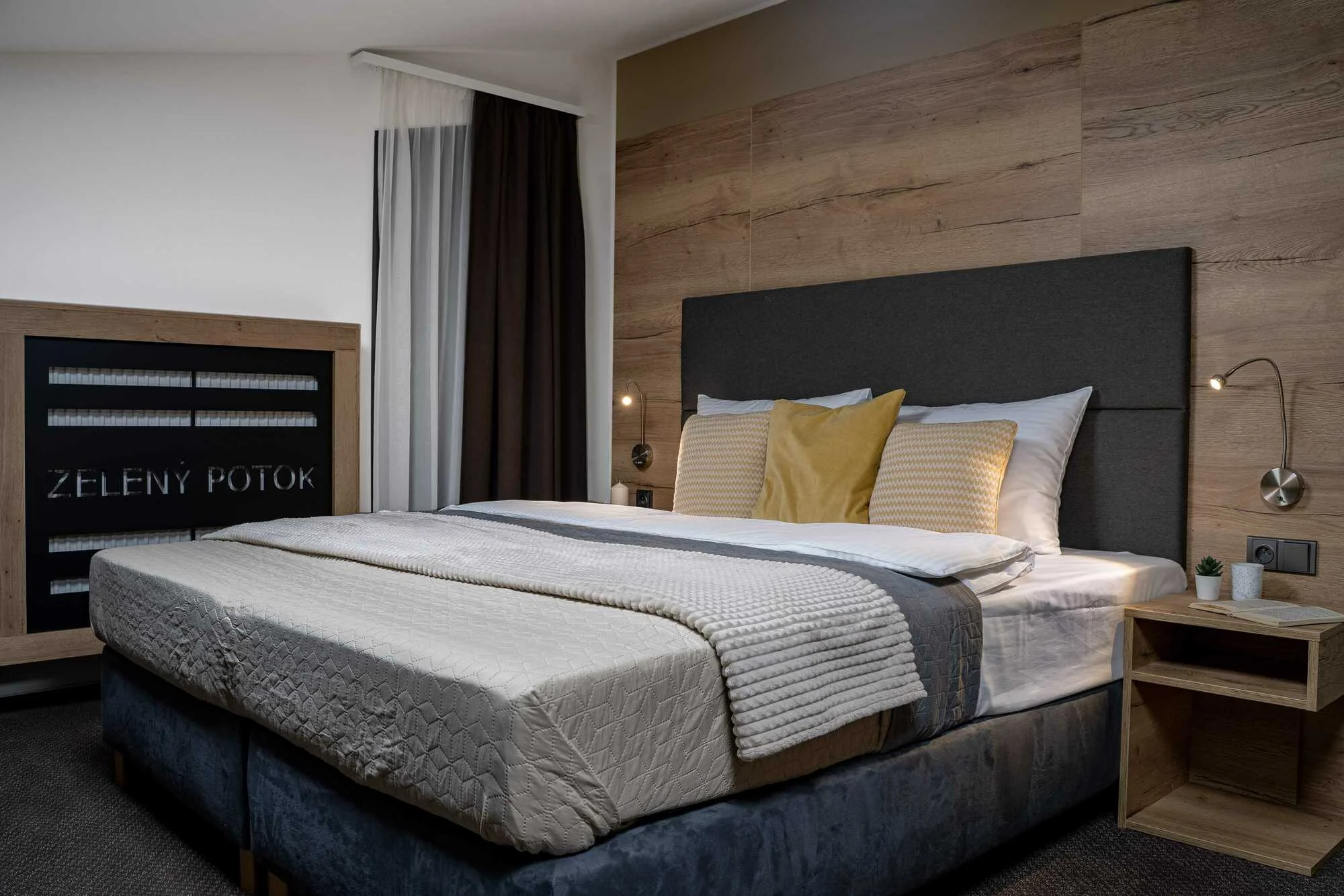 Pobyt v Peci pod Sněžkou: designový 4* hotel se snídaní a lahví vína