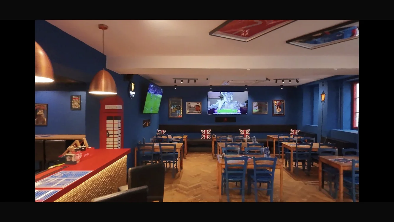 Hovězí, kuřecí nebo sýrový burger, žebra nebo fish and chips: voucher pro 1-4 osoby