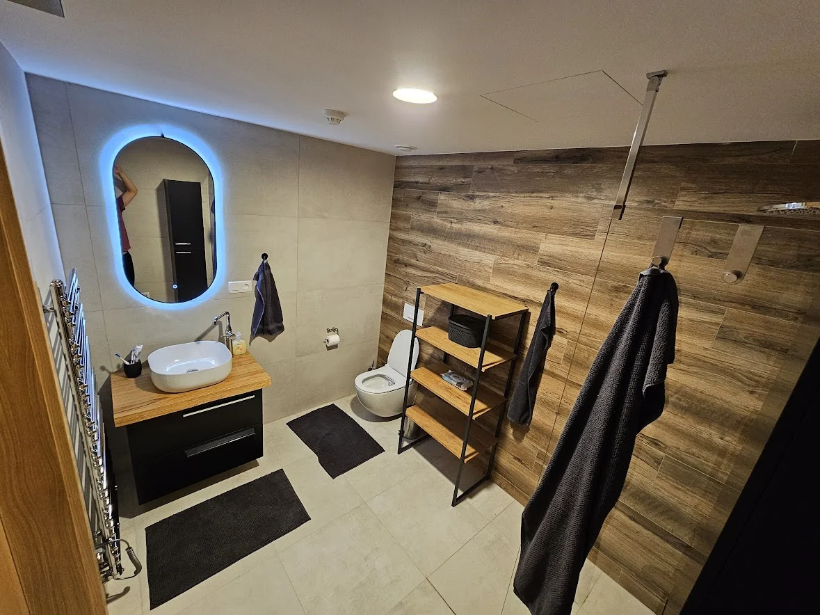 Vybavené apartmány v Janských Lázních: zapůjčení koloběžek i výjezd lanovkou