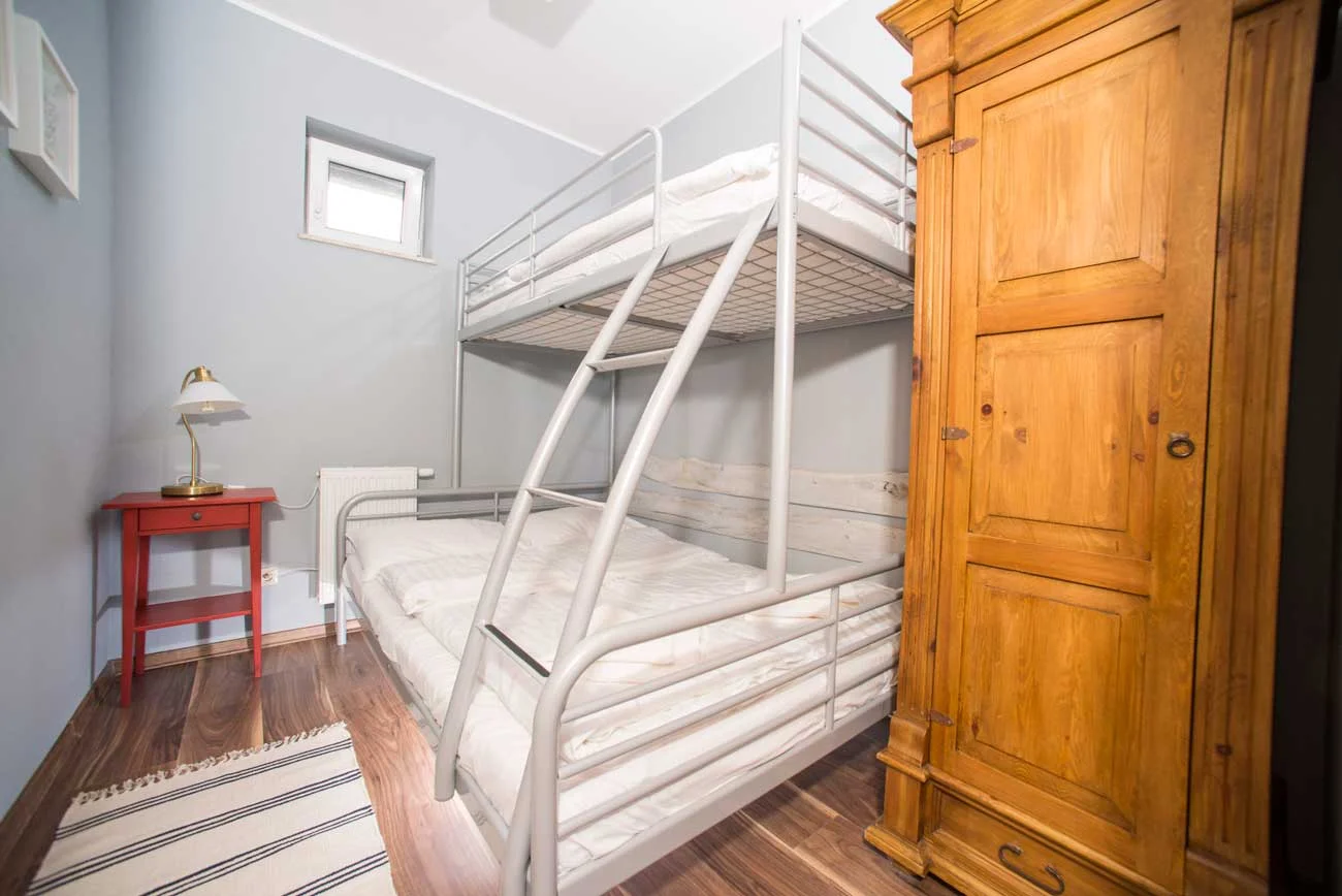 Rodinný pobyt na Baltu v Kolobřehu: apartmány vč. sauny a bazénu, dětské hřiště i společná zahrada, 700 m od pláže
