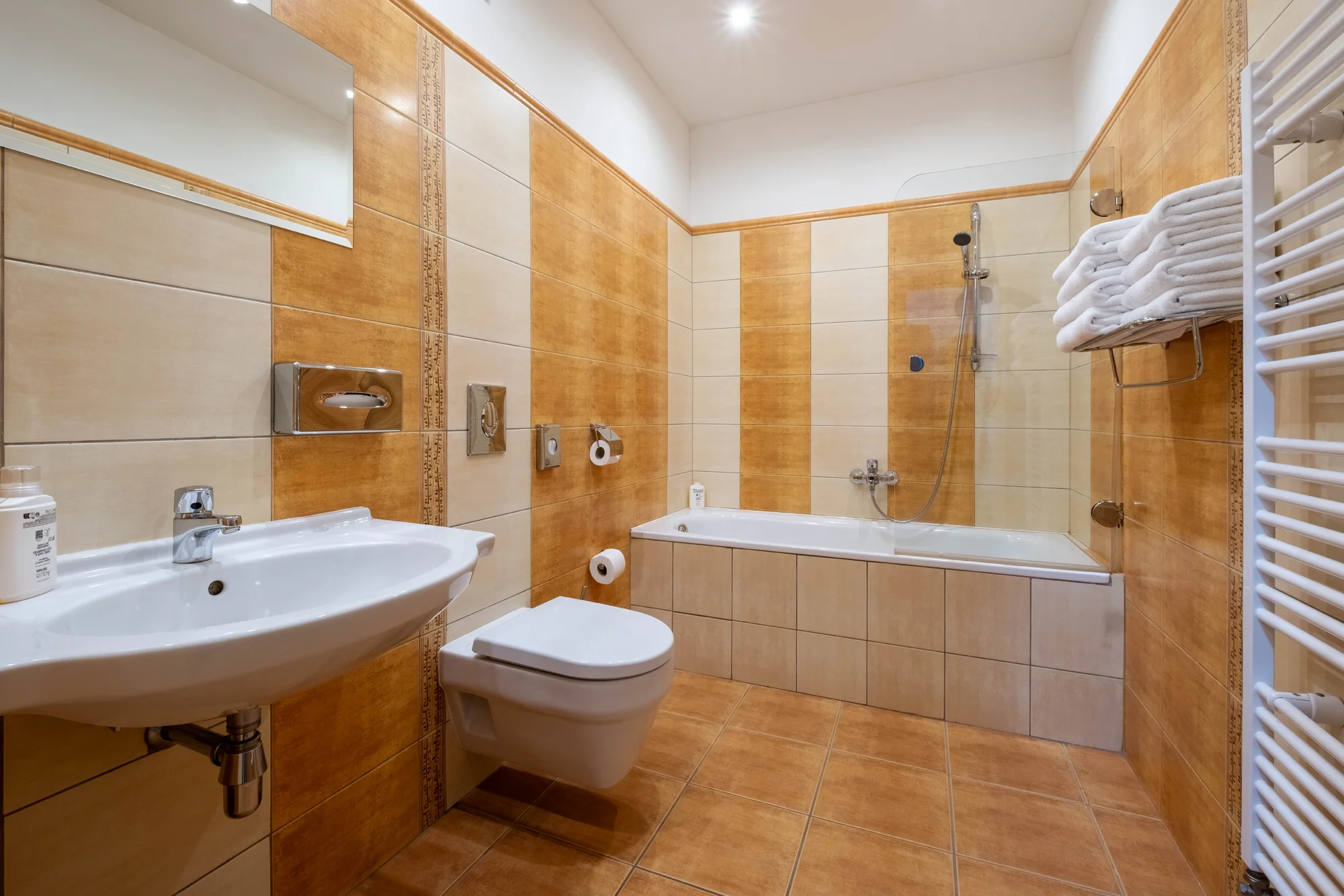 Příjemný hotel v centru Jeseníku se snídaní či polopenzí i saunou