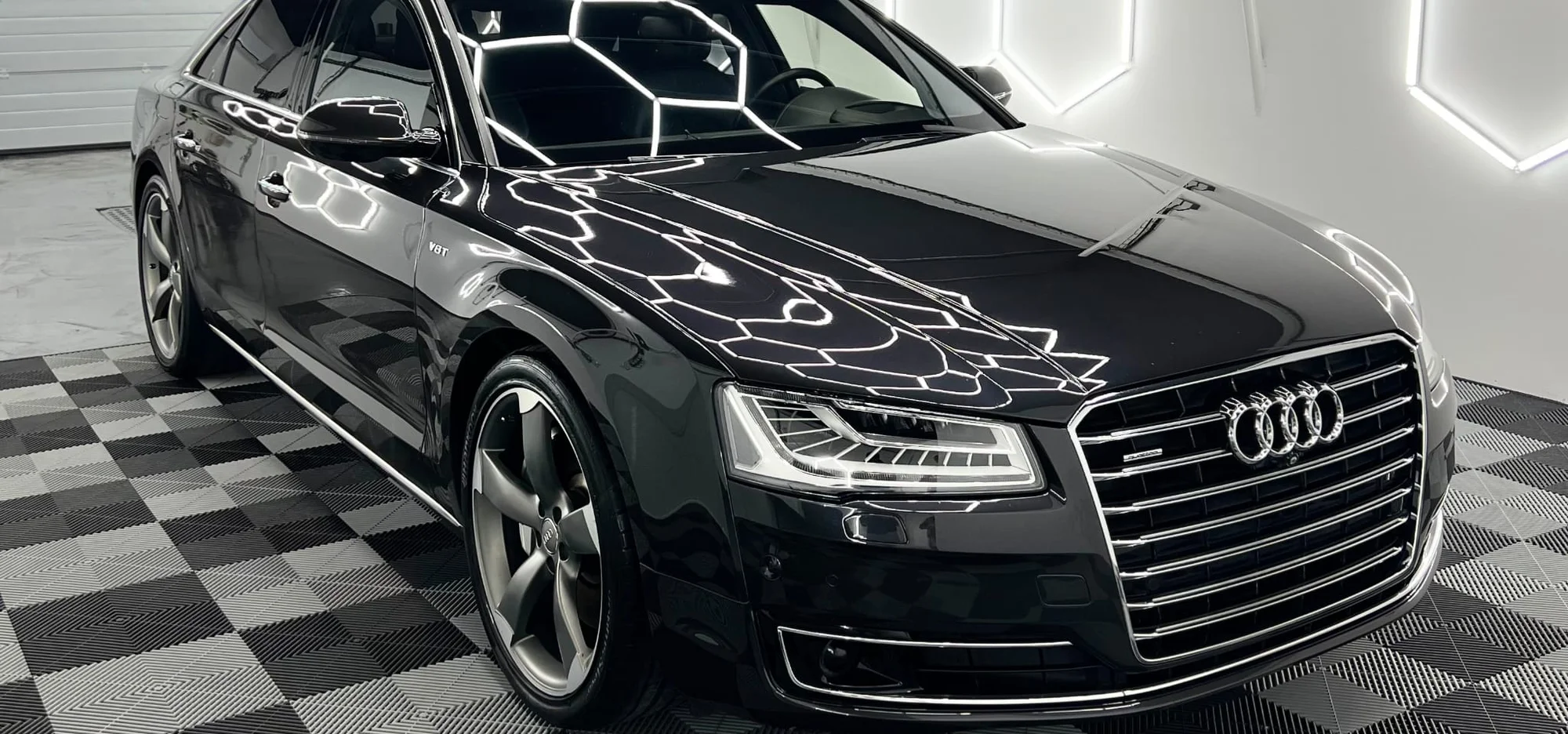 Čištění exteriéru vozu s roční keramickou ochranou pro osobní vozy, SUV i MPV