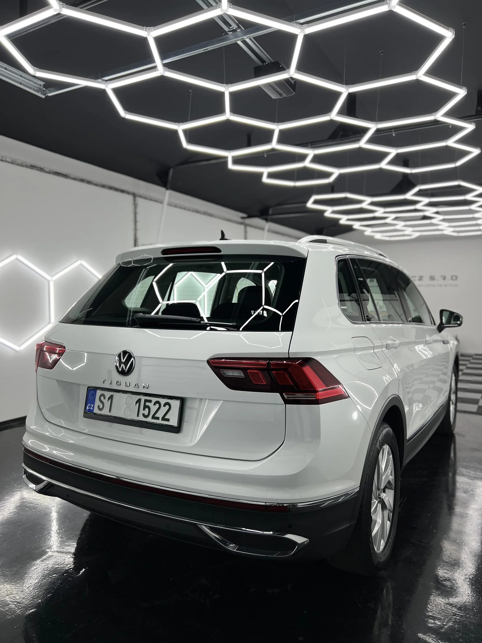 Čištění exteriéru vozu s roční keramickou ochranou pro osobní vozy, SUV i MPV