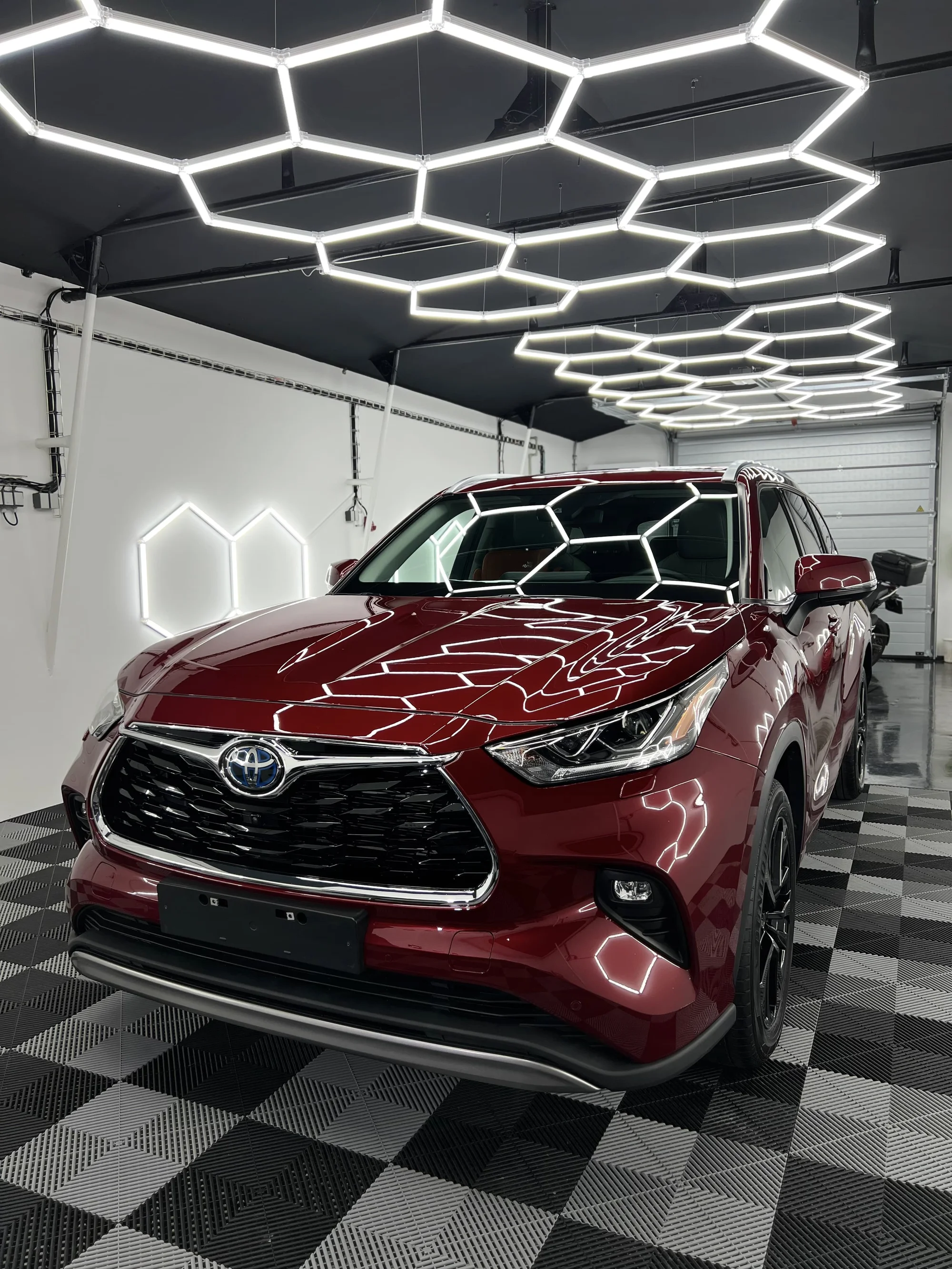 Čištění exteriéru vozu s roční keramickou ochranou pro osobní vozy, SUV i MPV