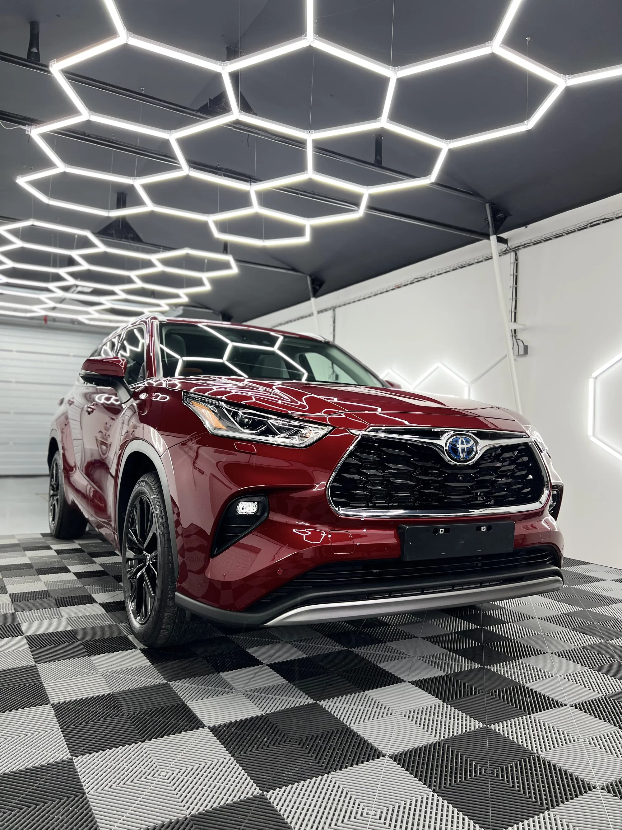 Čištění exteriéru vozu s roční keramickou ochranou pro osobní vozy, SUV i MPV