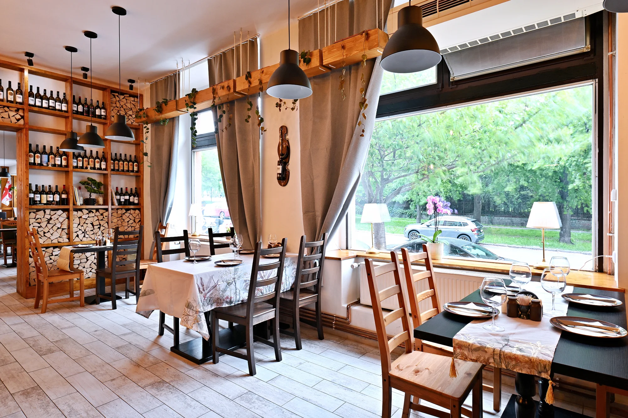 Ochutnejte Gruzii: voucher na 500 až 1500 Kč do nově otevřené restaurace ve Vršovicích