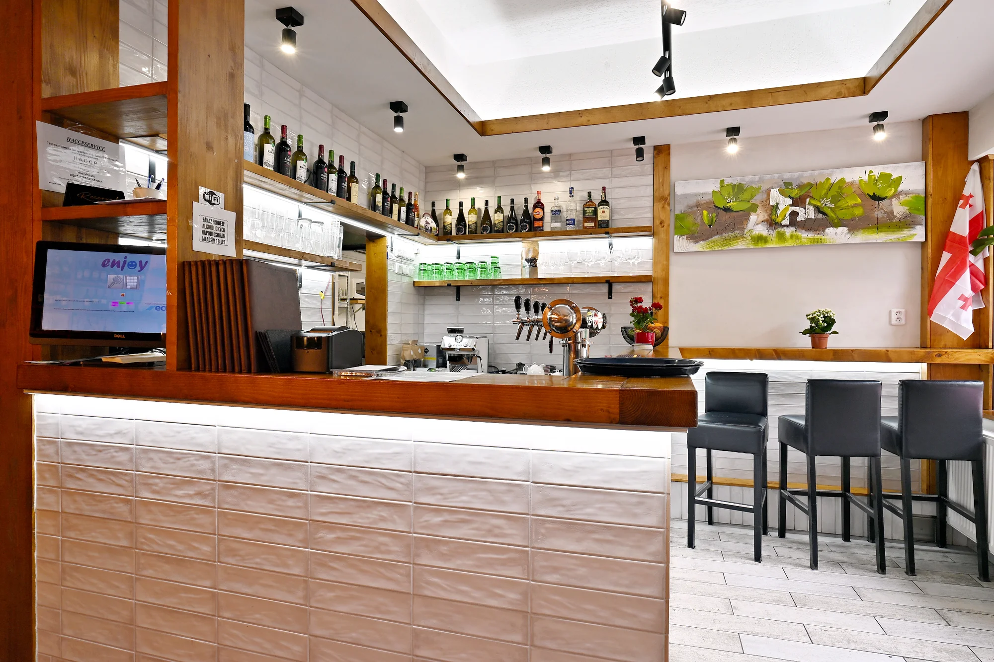 Ochutnejte Gruzii: voucher na 500 až 1500 Kč do nově otevřené restaurace ve Vršovicích