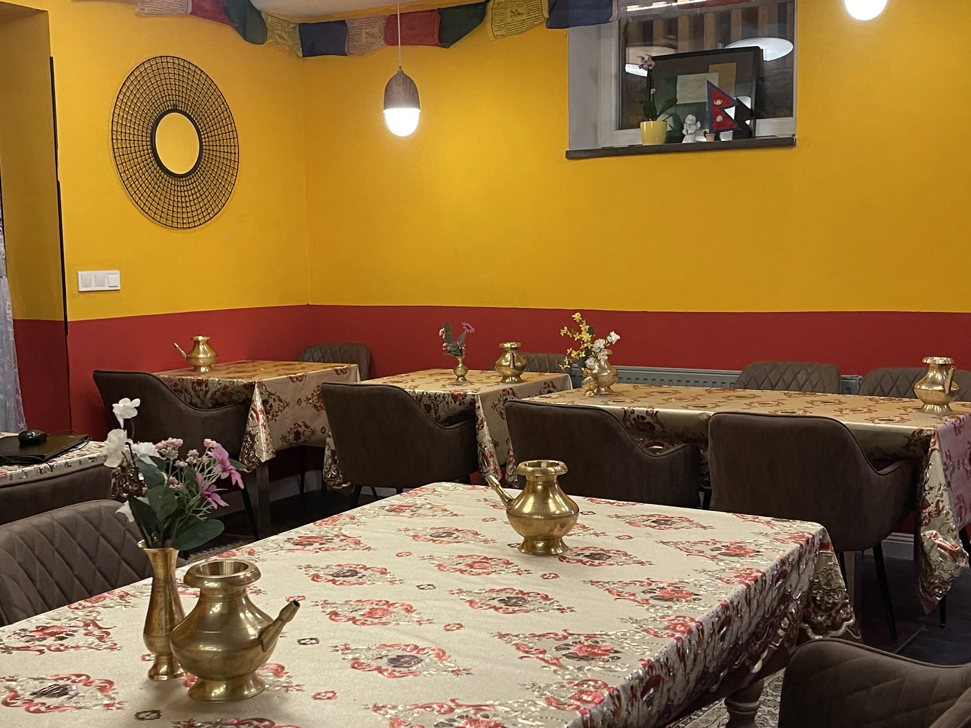Nepálské degustační menu pro 1 i 2 osoby: špíz, polévka, Thali i nápoj