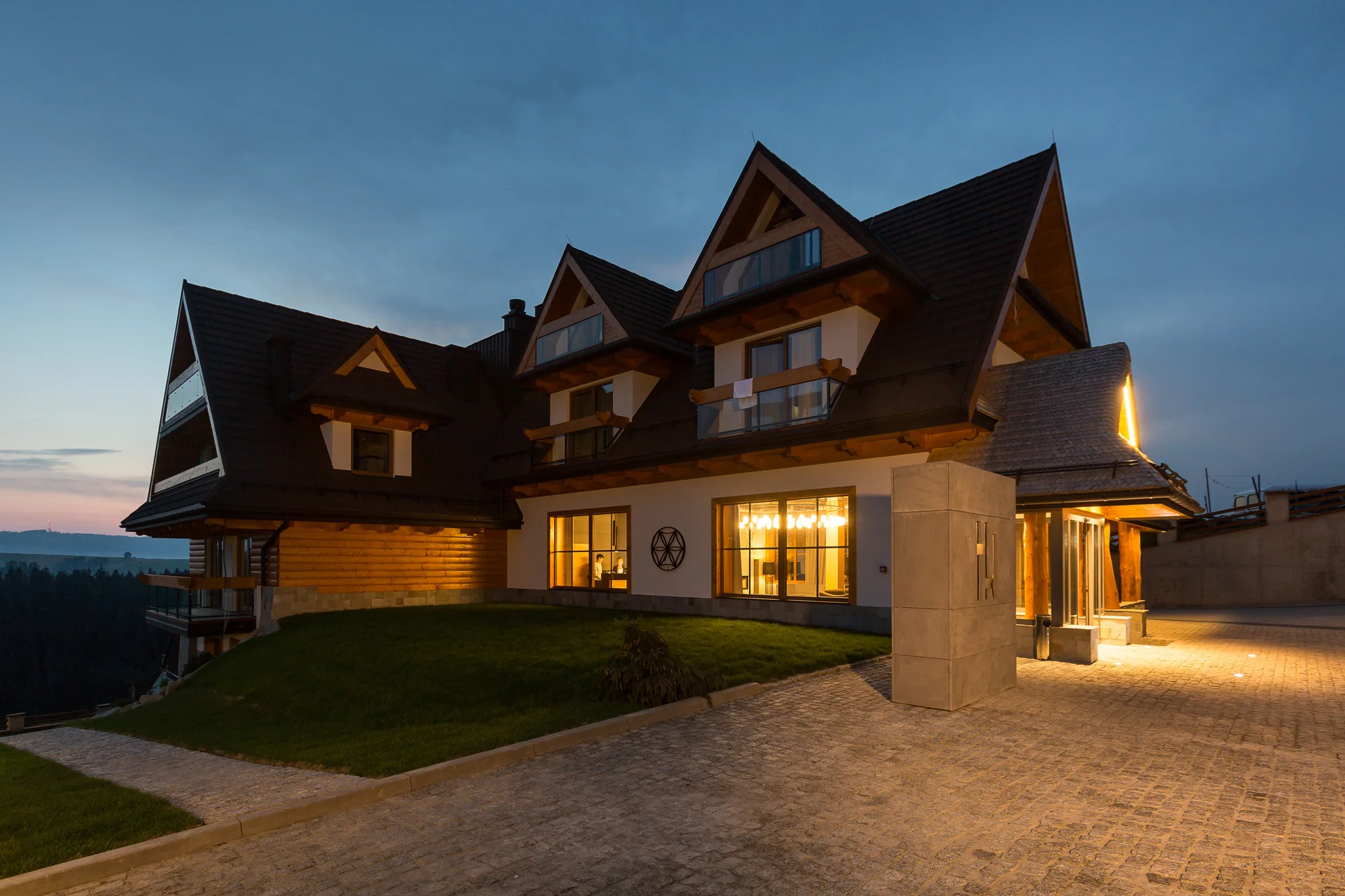 Prvotřídní relax ve 4* hotelu u Zakopaného: neomezený wellness a snídaně či polopenze