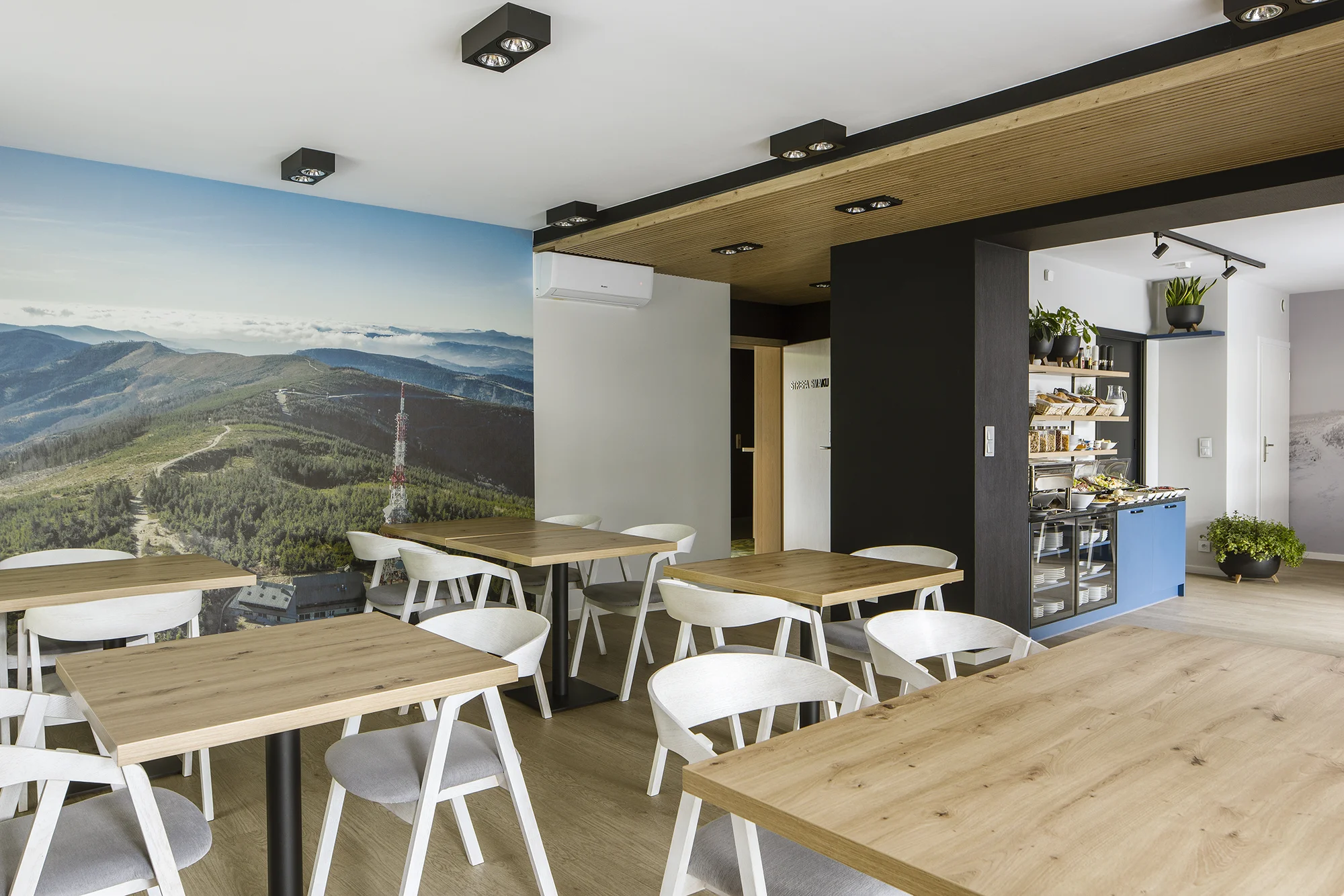 Dovolená ve Slezských Beskydech: moderní aparthotel se snídaní, vstup do saunaria