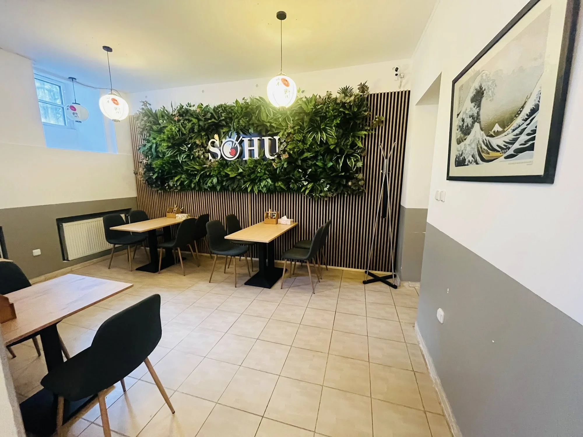 Pestré sushi sety ve Vršovicích: 12 nebo až 71 kousků i s polévkou a salátem wakame