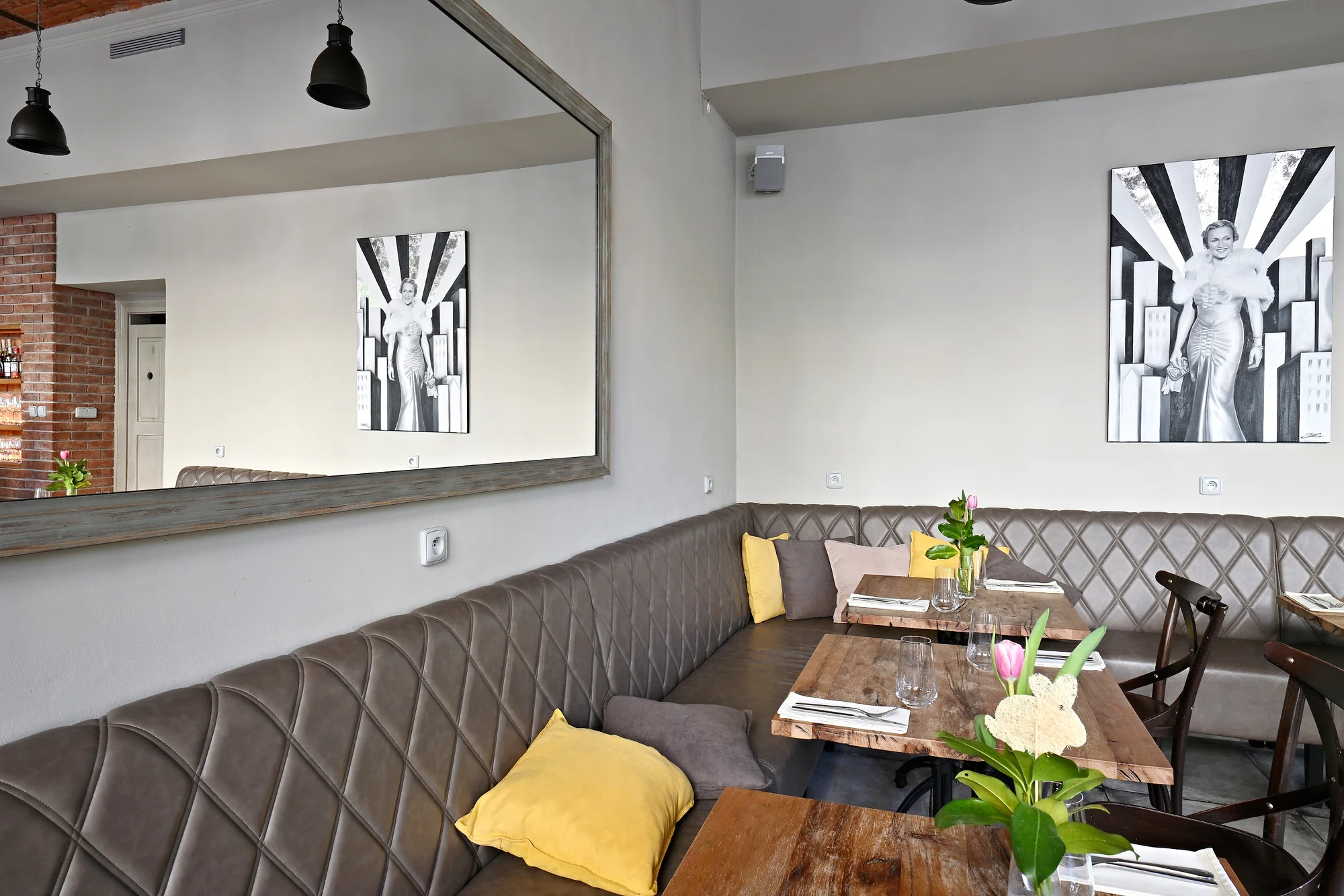 Italské degustační menu se steakem z tuňáka či telete i s lahví vína pro 2 osoby