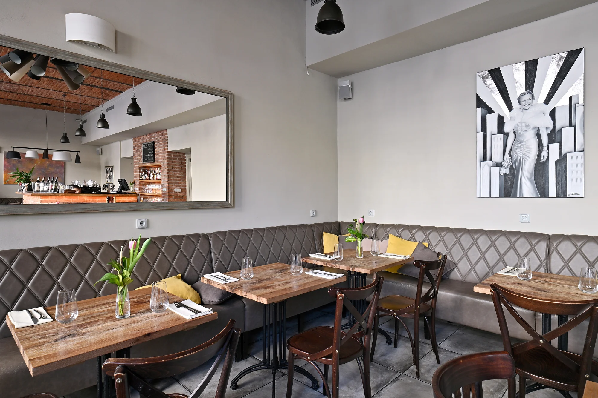 Italské degustační menu se steakem z tuňáka či telete i s lahví vína pro 2 osoby