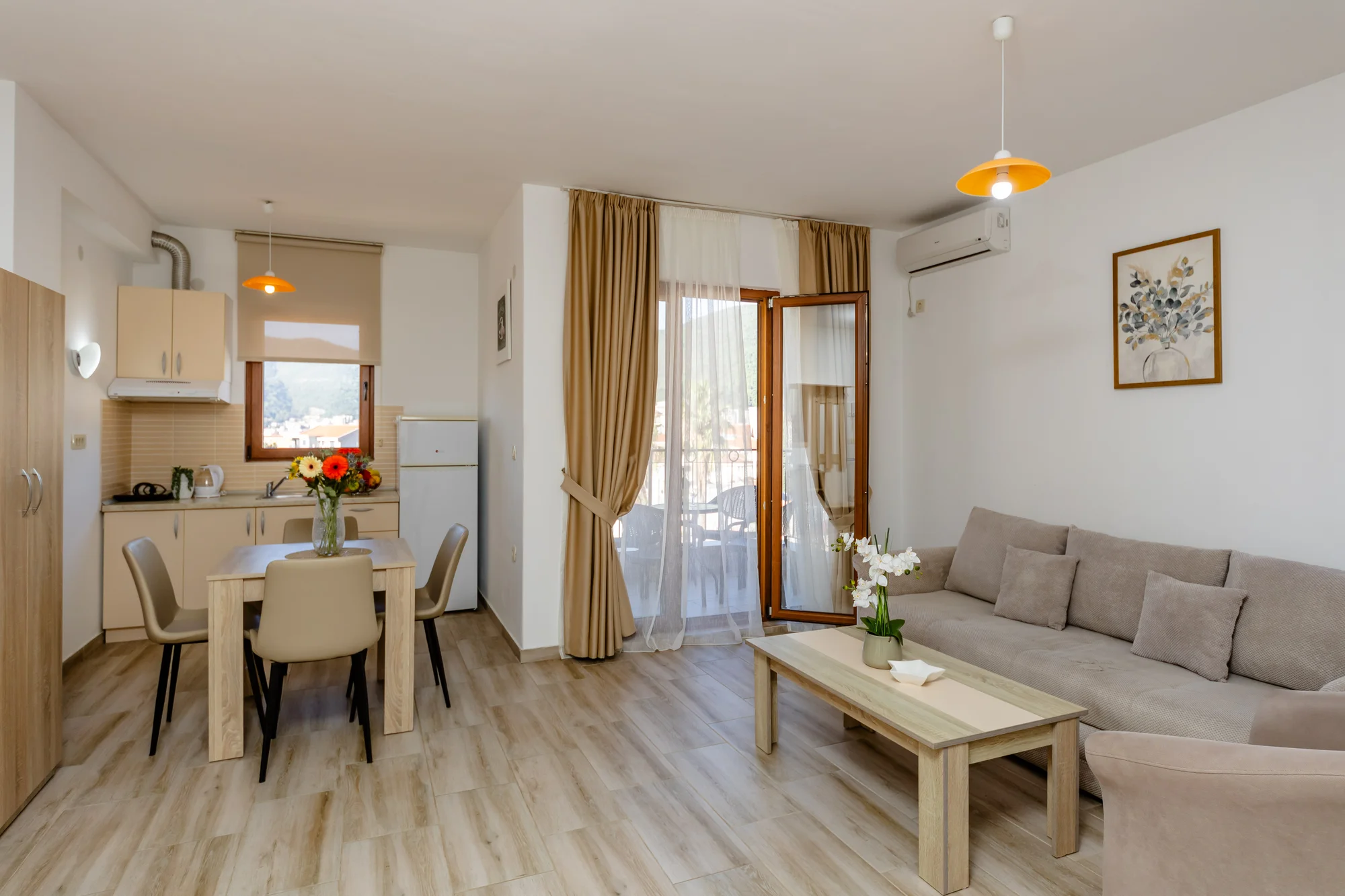 Dovolená v Černé Hoře: prostorné apartmány s výhledem na moře, výlety do muzea i aquaparku