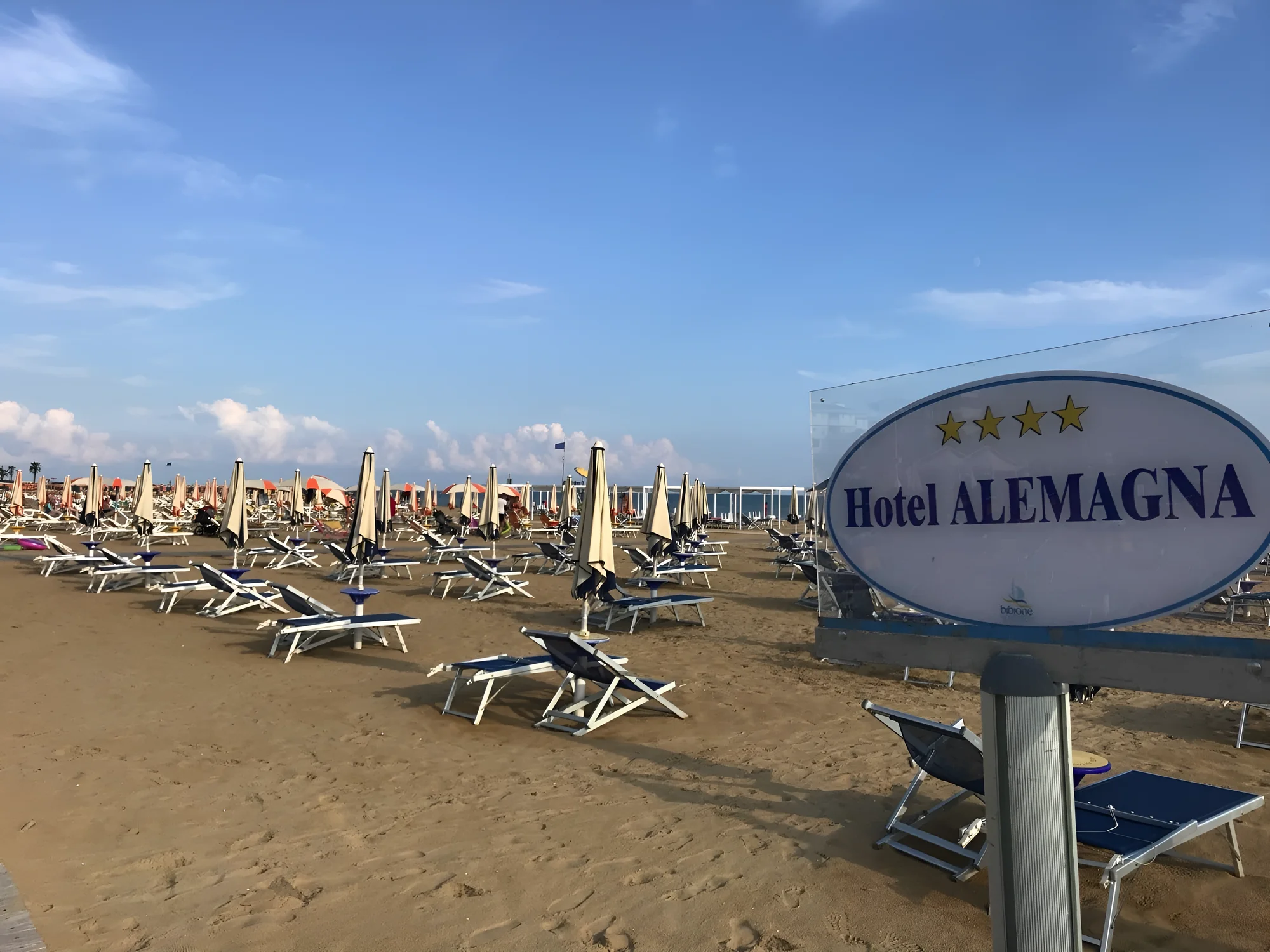 Rodinný pobyt v italském Bibione: 4* hotel vč. snídaní, hotelového bazénu a půjčení kol, 500 m od pláže