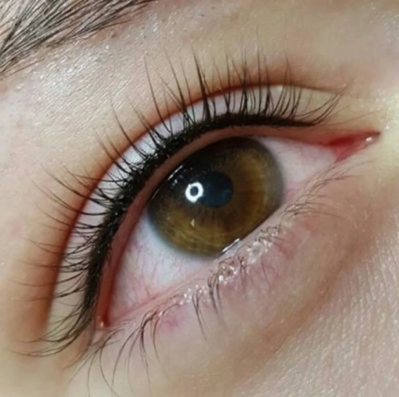 Laminace obočí i permanentní make-up obočí, linek a rtů