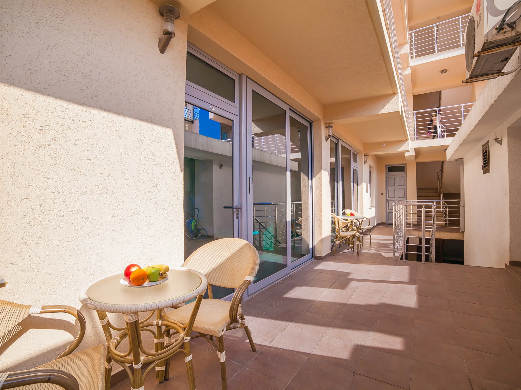 Černá Hora - Sveti Stefan: plně vybavené apartmány až pro 6 osob jen kousek od moře