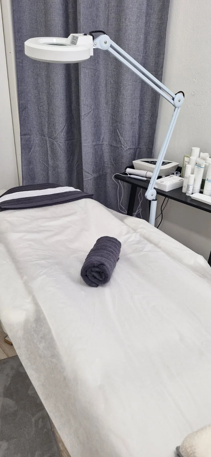 Kompletní péče o pleť: masáž Gua Sha, hloubkové čištění i chemický peeling