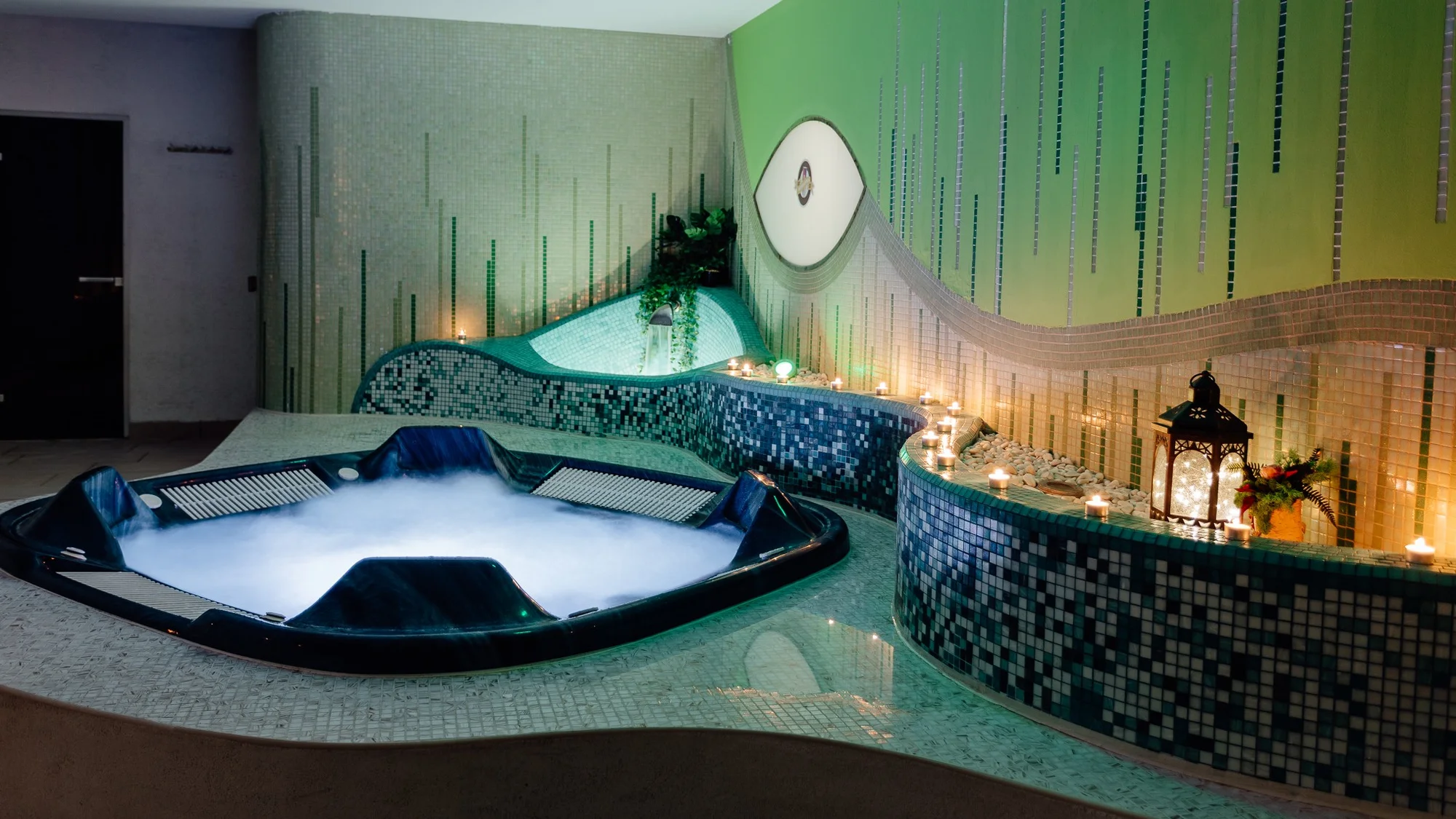 Wellness hotel v Rajeckých Teplicích: neomezený relax, polopenze a mnoho aktivit