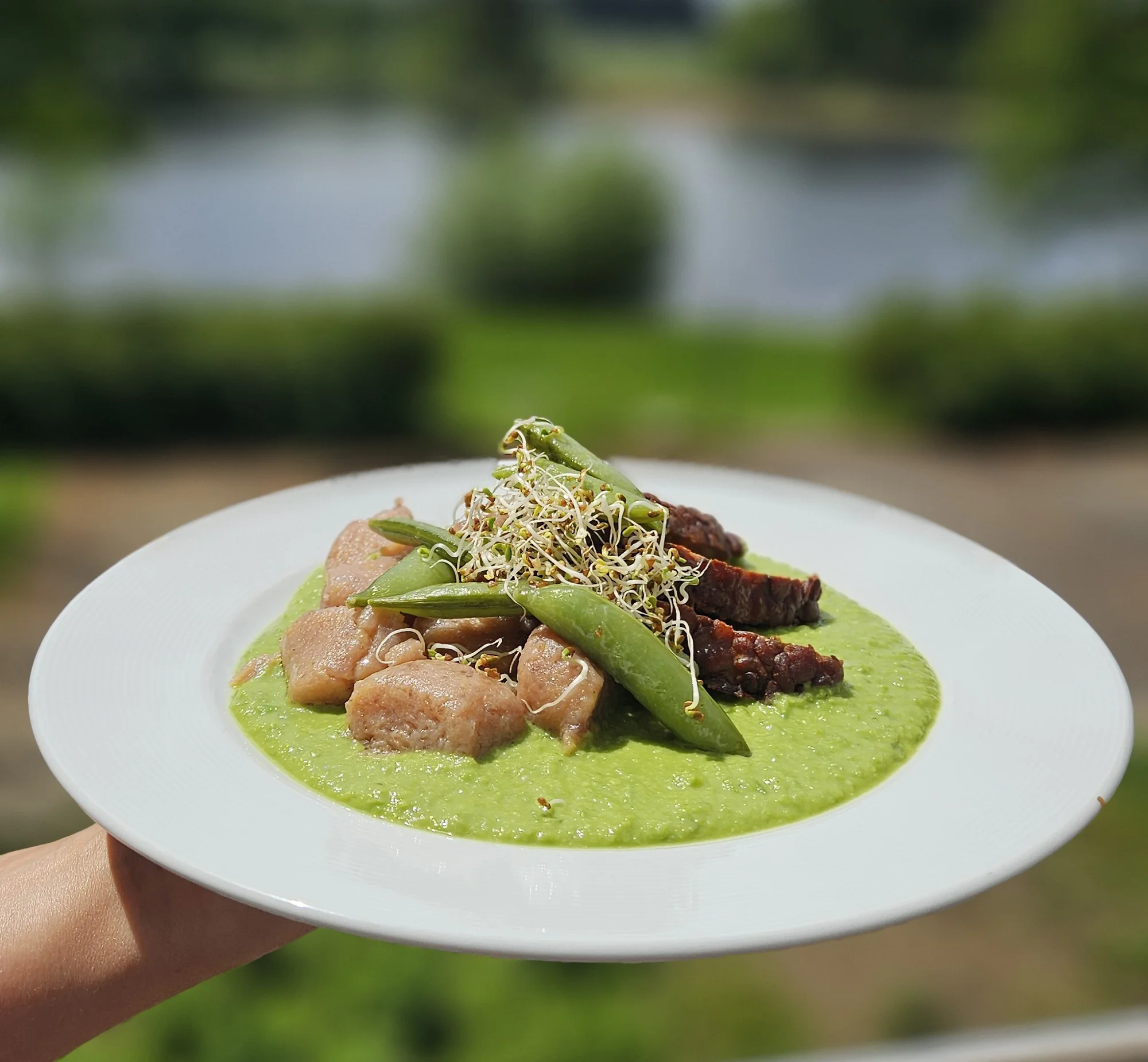 Relaxační pobyt v hotelu v jižních Čechách: vegetariánská strava, křišťálová či vibrační terapie i kreativní tvoření