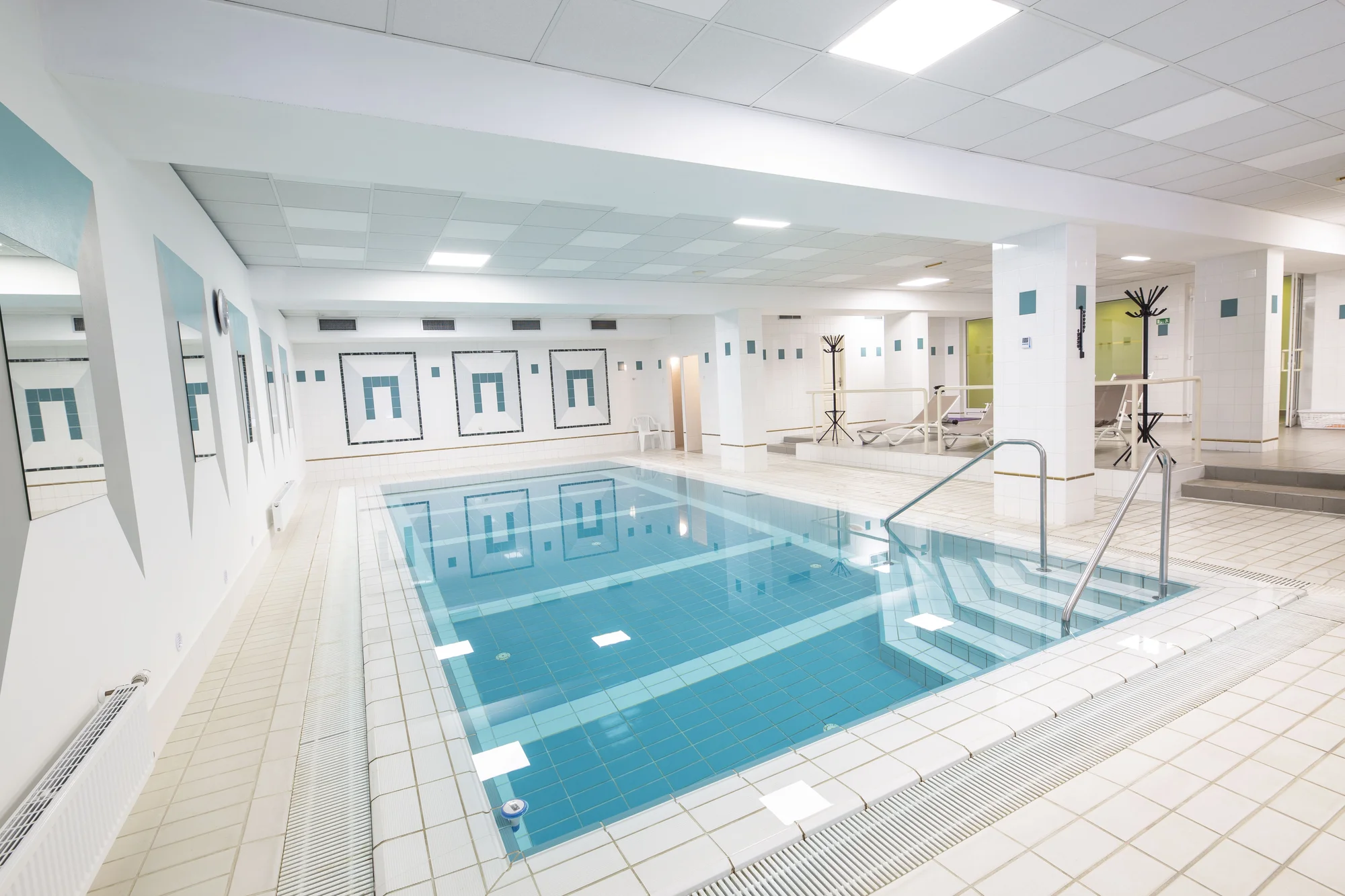 Pobyt ve 4* hotelu v Mariánských Lázních: jídlo, vyhřívaný bazén i wellness procedury
