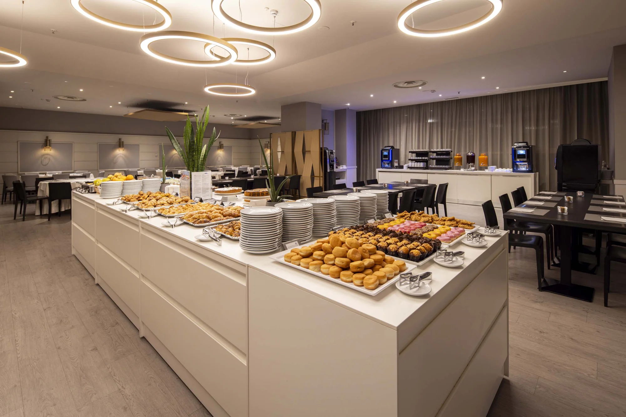 Verona: 4* hotel se snídaní či polopenzí vč. neomezeného fitness