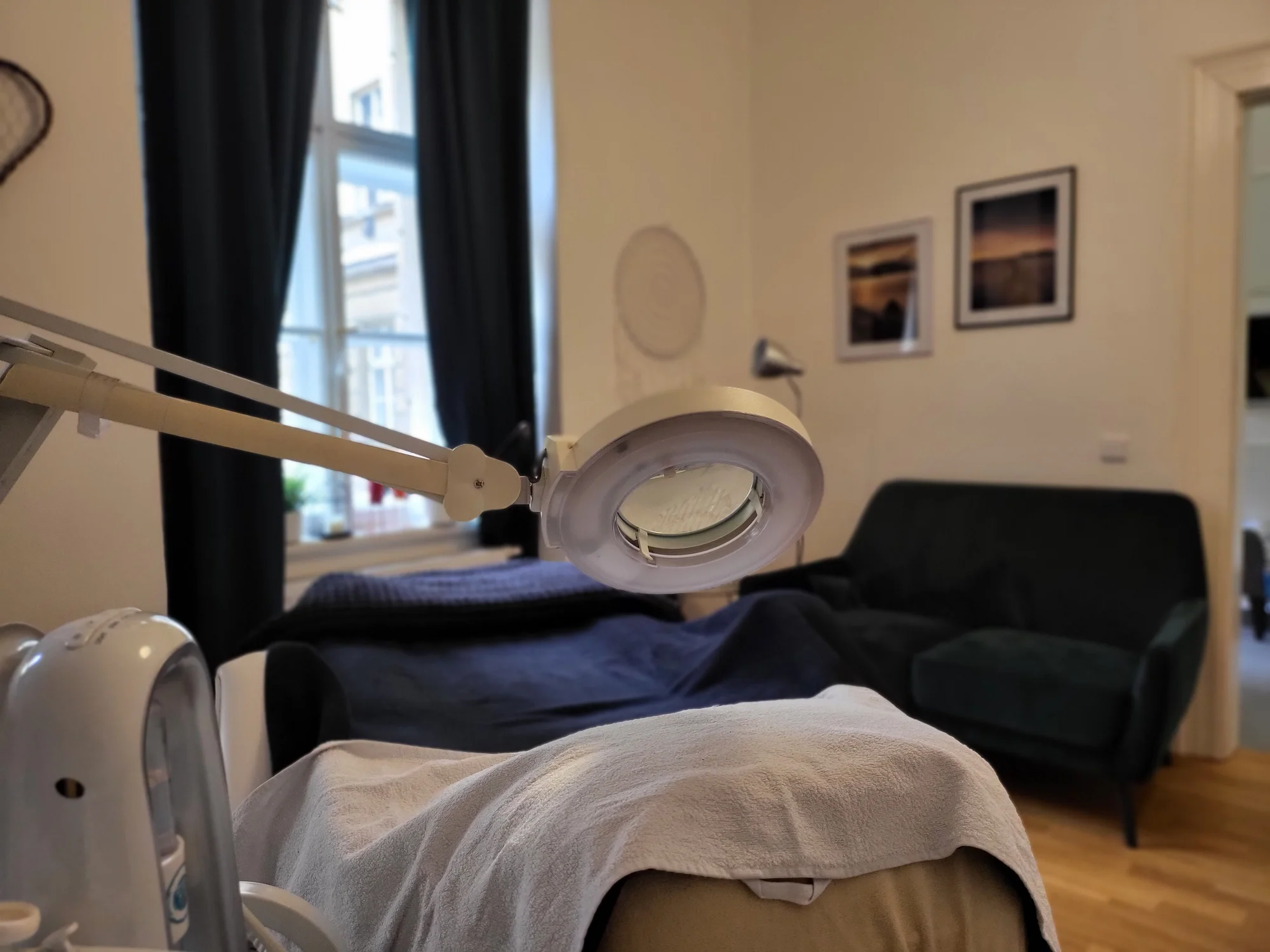 Kosmetické ošetření pleti: masáž obličeje, kobido masáž, mikrodermabraze, čištění i peeling
