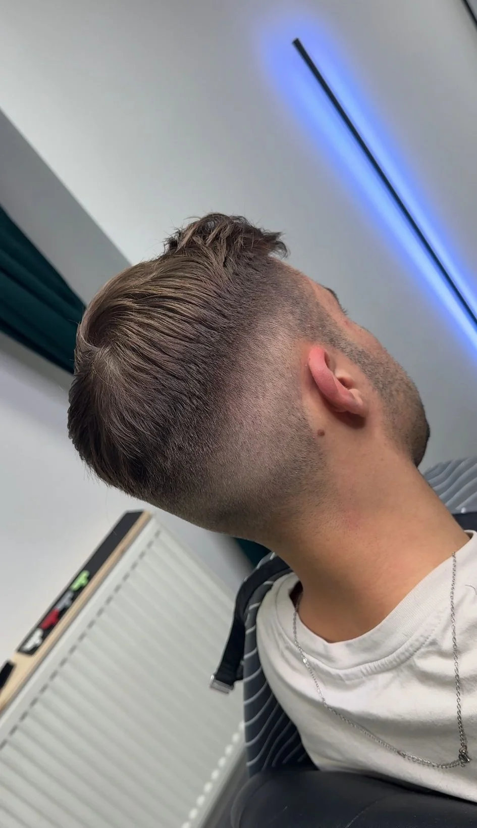 Zajděte do barberu: Klasický střih nebo střih strojkem i úprava vousů