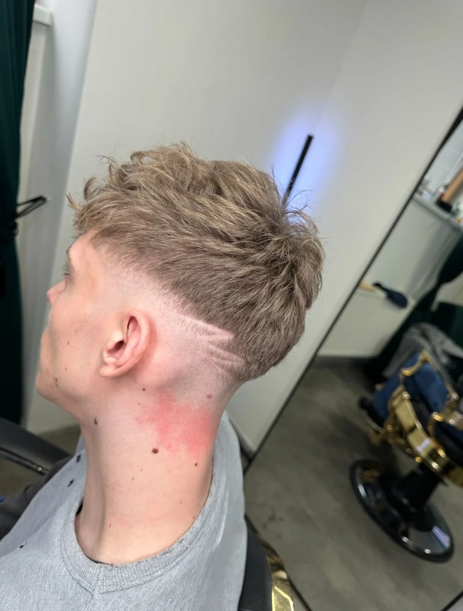 Zajděte do barberu: Klasický střih nebo střih strojkem i úprava vousů