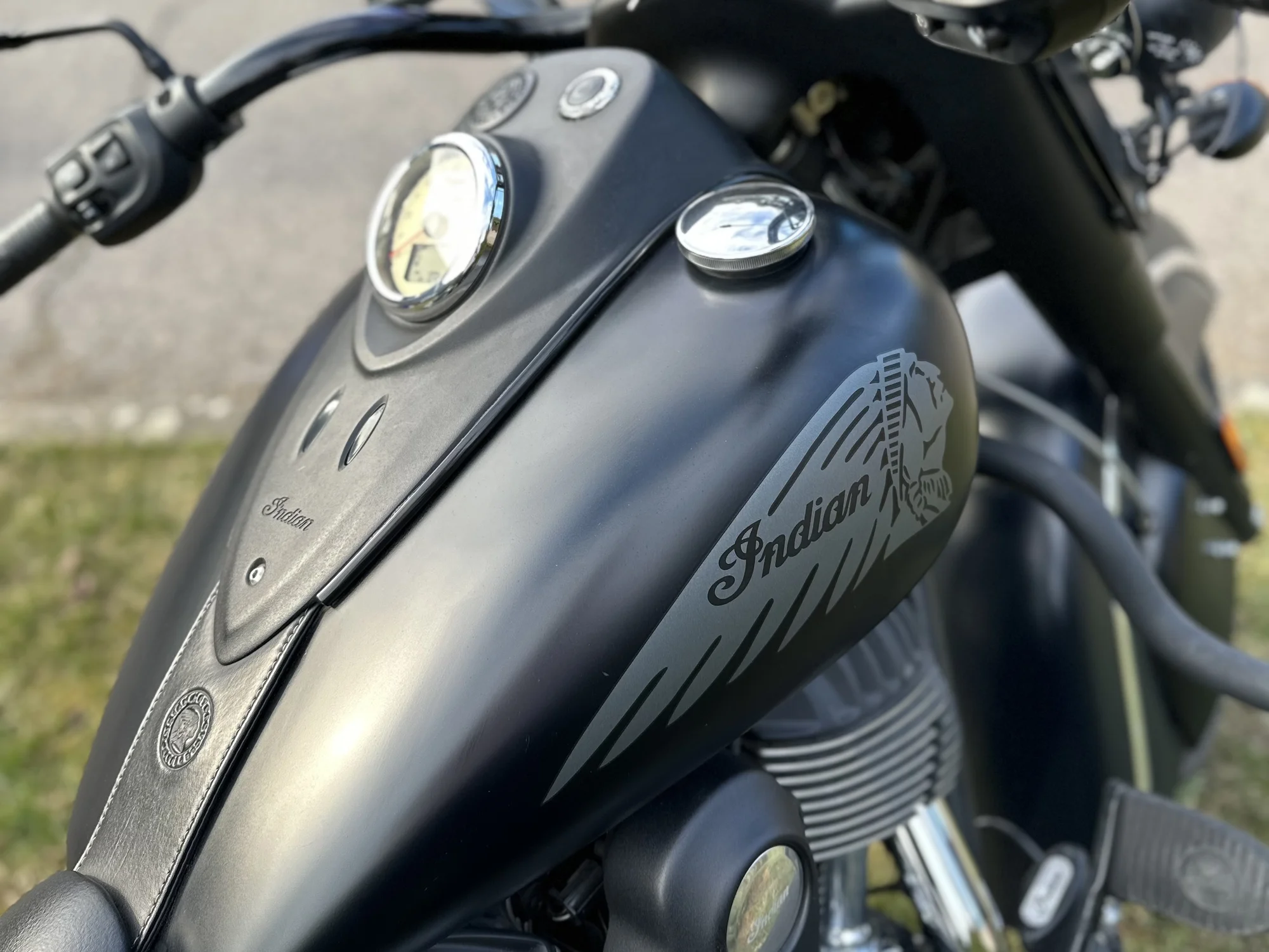 Pronájem motorky na 2 hodiny, 1 den i celý víkend: Indian či CFMOTO