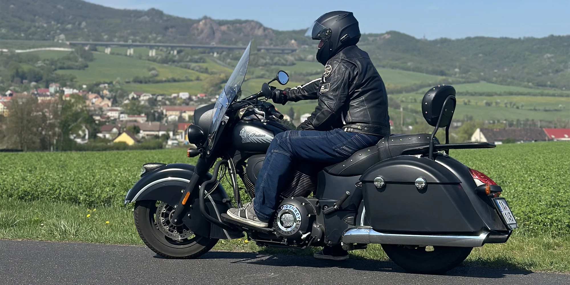 Pronájem motorky na 2 hodiny, 1 den i celý víkend