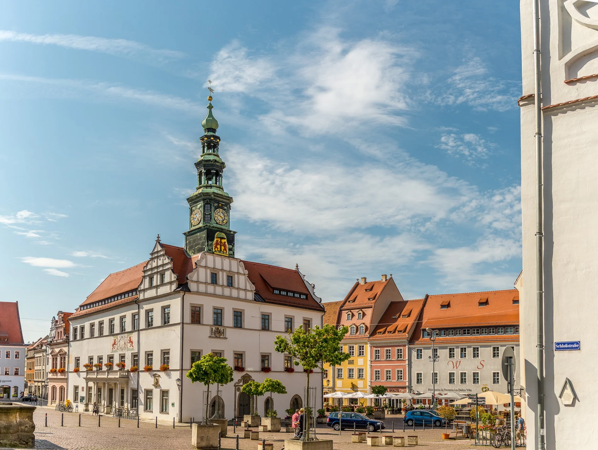Autobusem z Prahy do historických Drážďan, odpolední plavba lodí do Pirny, oběd, živá hudba a průvodce po celý den