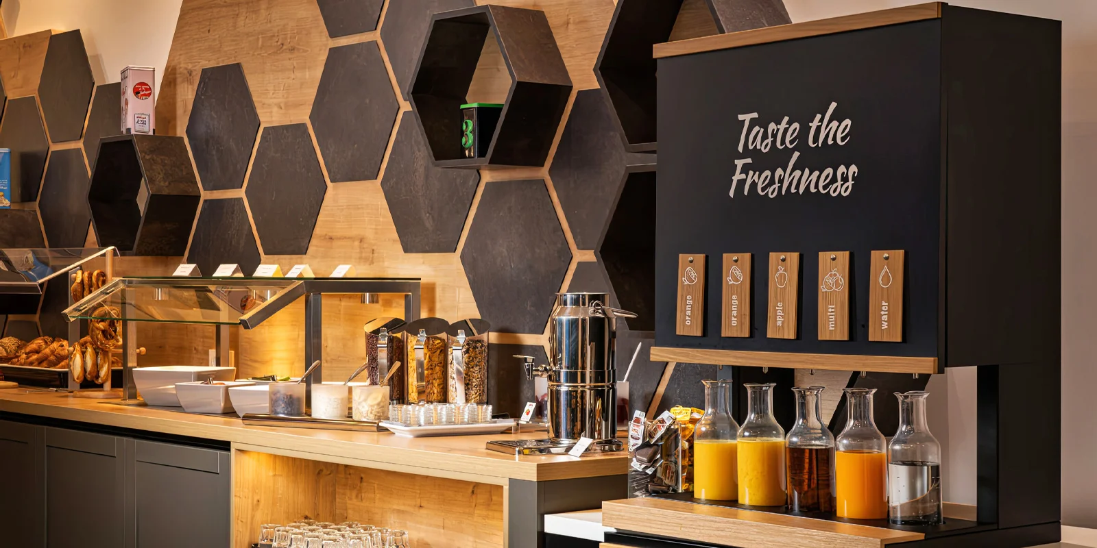 Moderní hotel v historickém centru Lipska se snídaní pro 1 nebo 2 osoby
