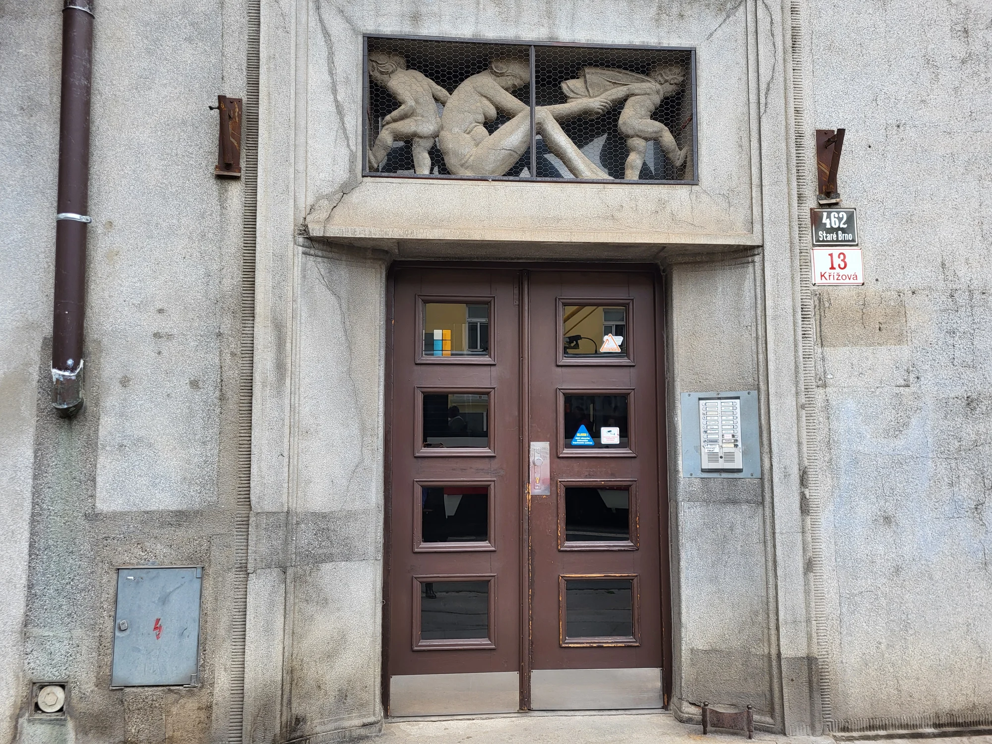 Kosmetické ošetření pleti proti stárnutí či akné i radiofrekvence